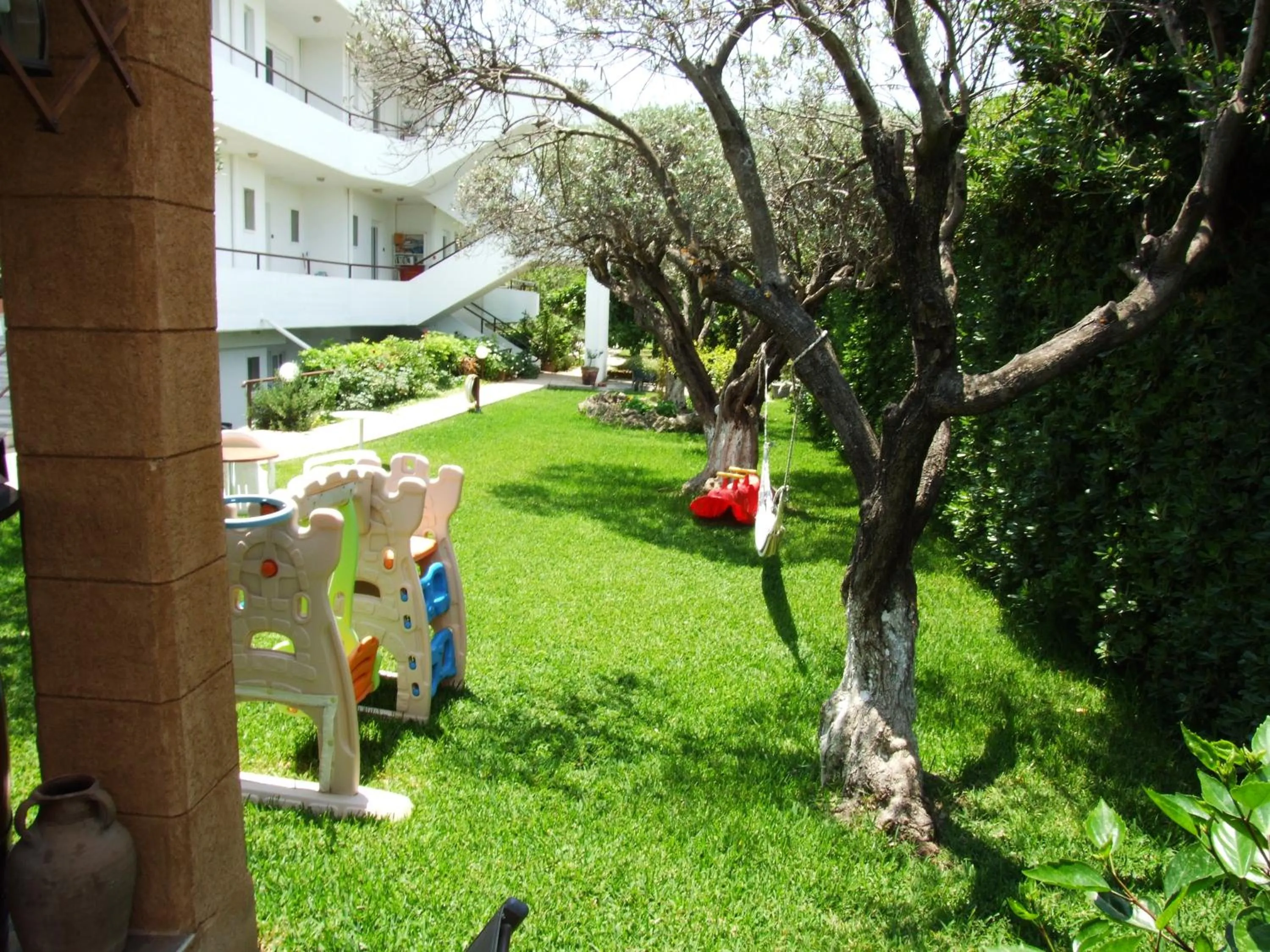 Garden in Sokrates Studios