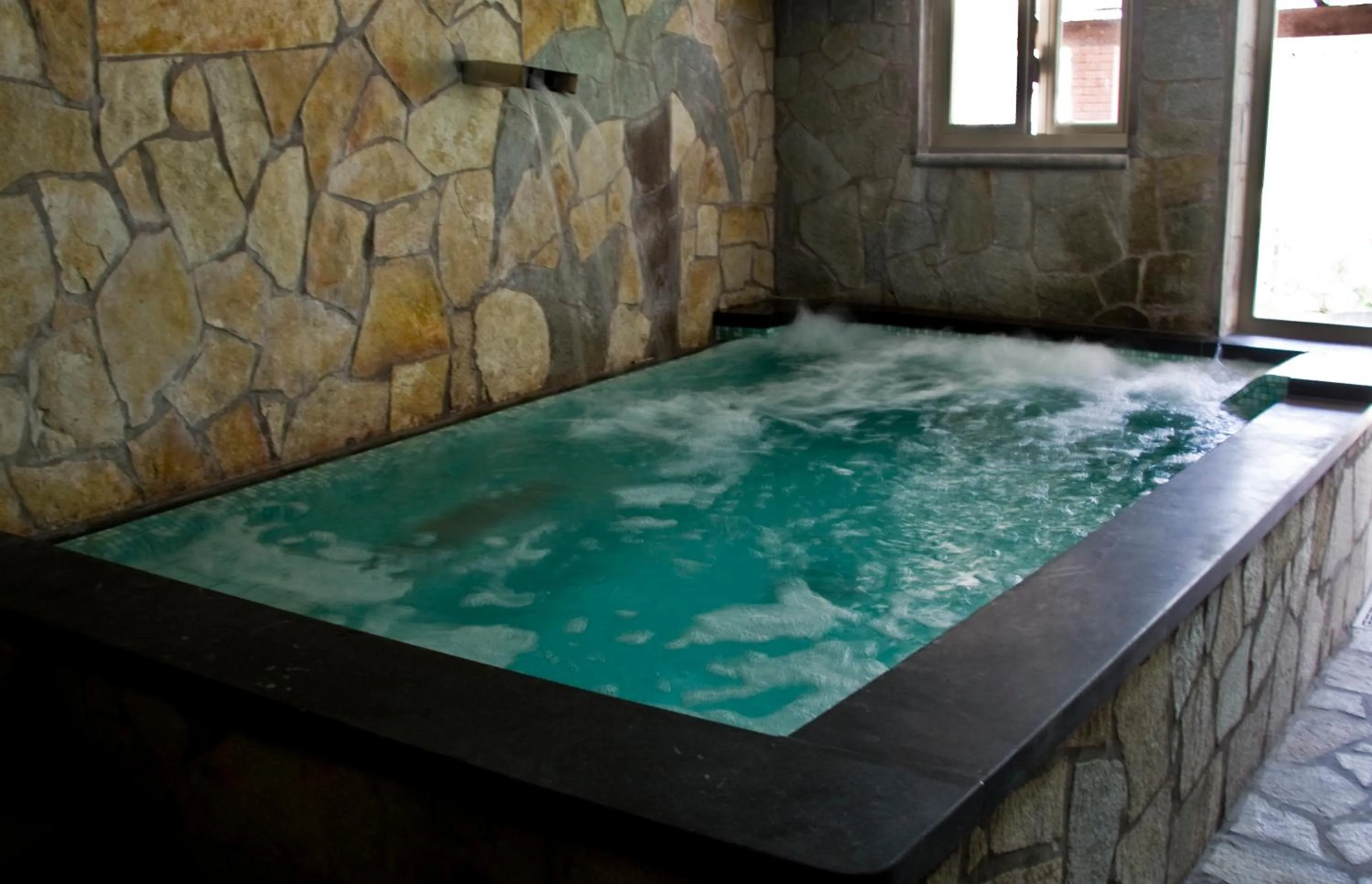 Hot Tub in Albergo Villa Mario