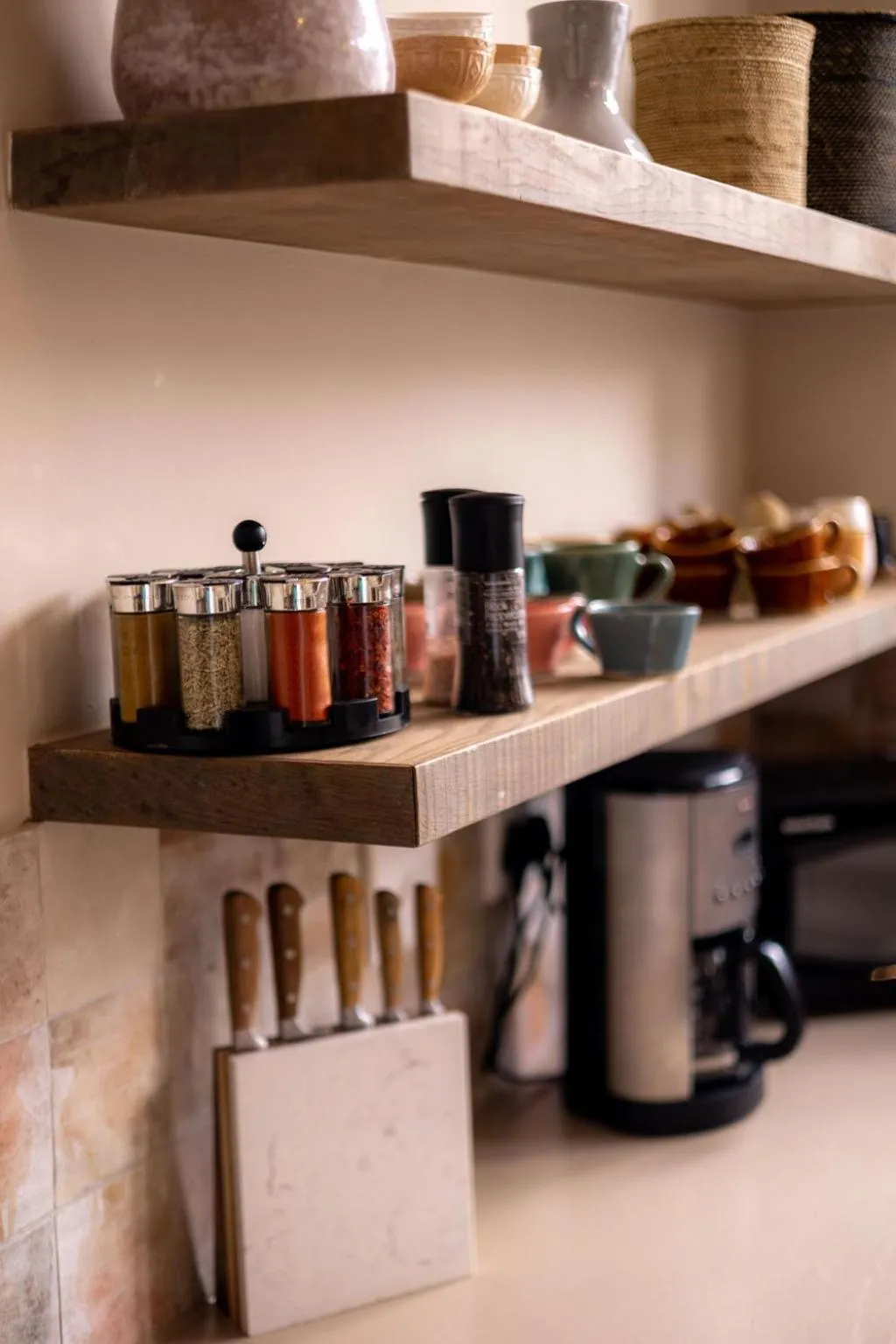 Coffee/tea facilities in THE BIG - Luxury Backpackers