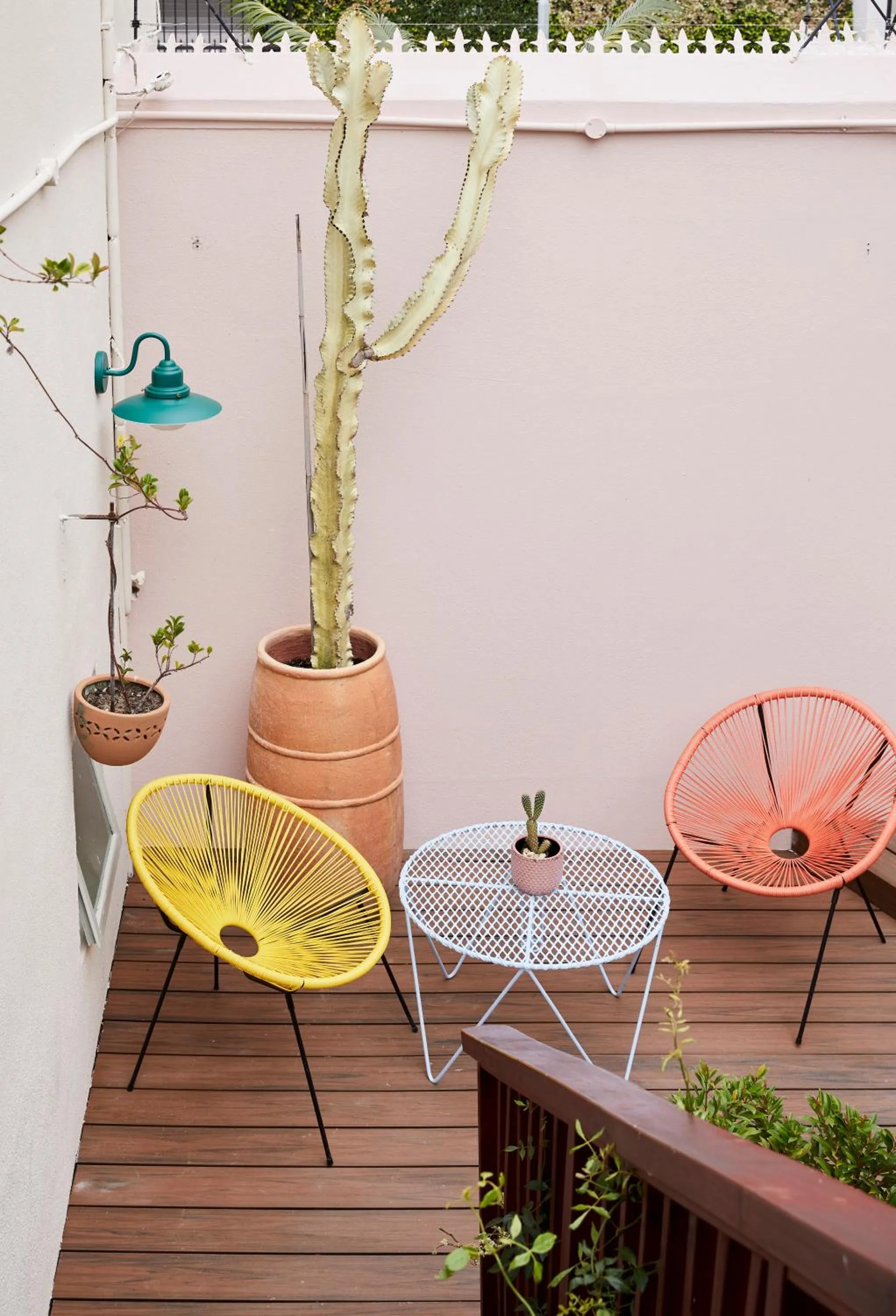 Property building in THE BIG - Luxury Backpackers