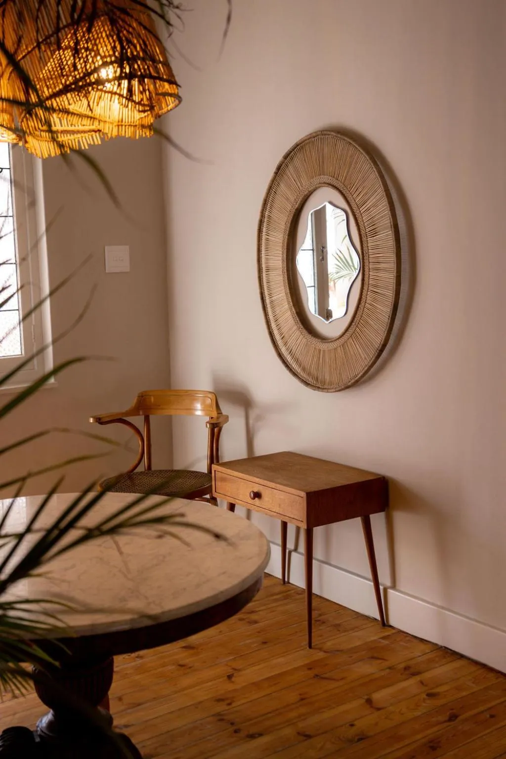 Seating area in THE BIG - Luxury Backpackers