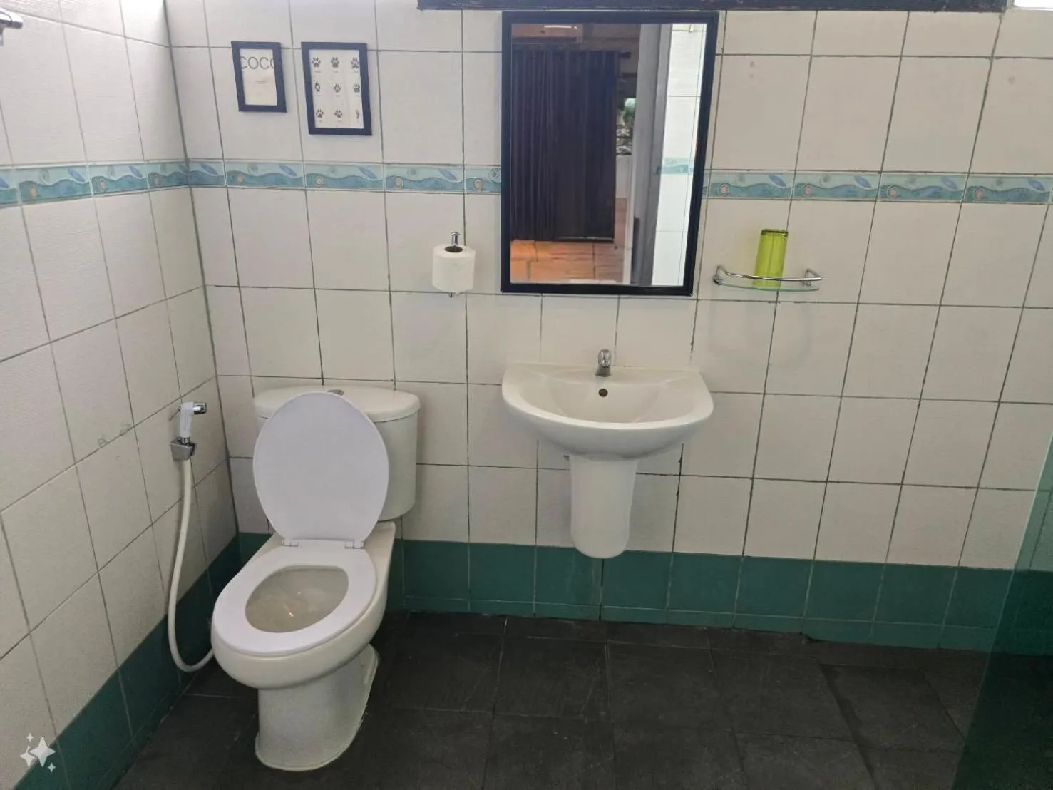 Toilet in BBhouse Rambuttri 2