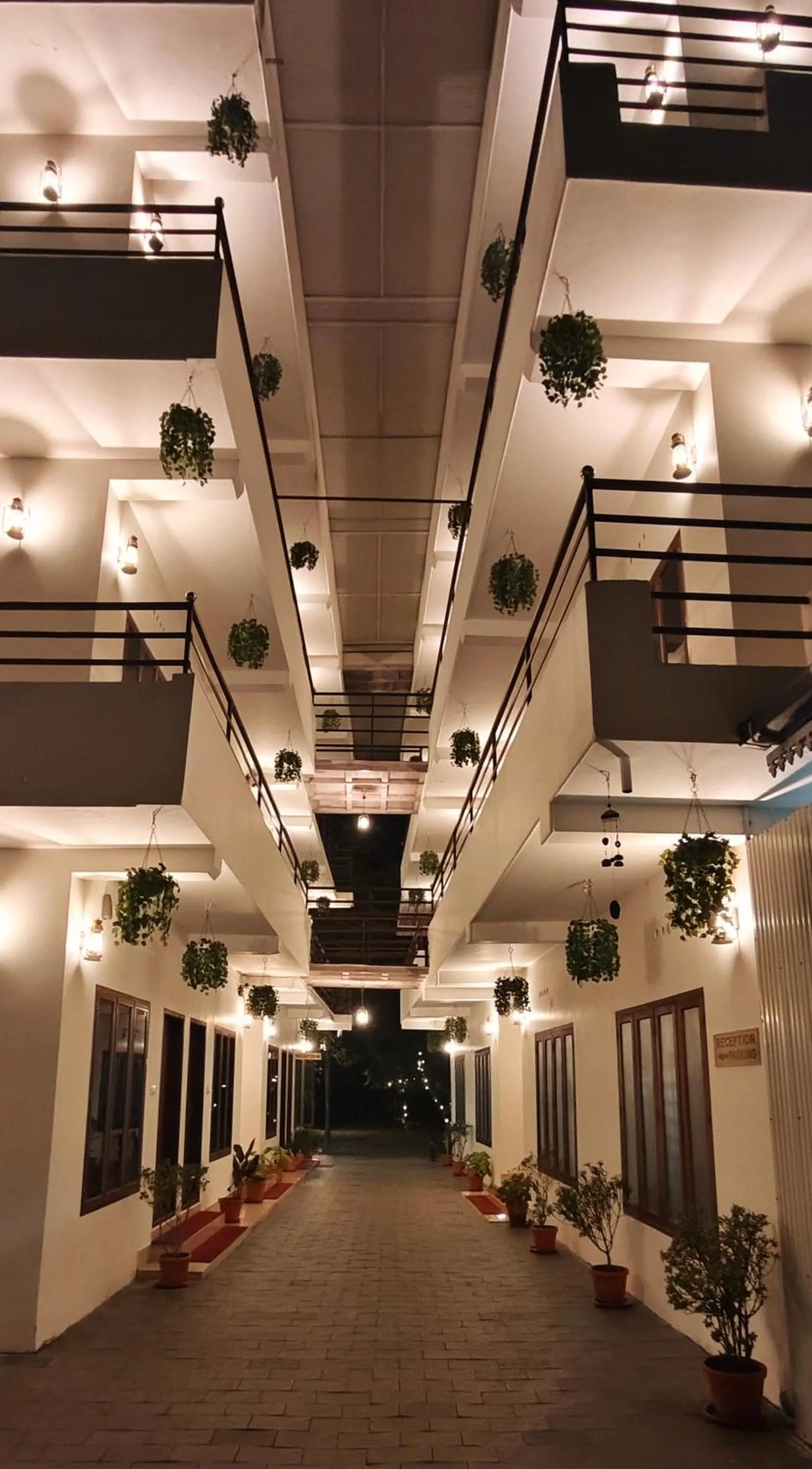 Oxxon Airport Hotel