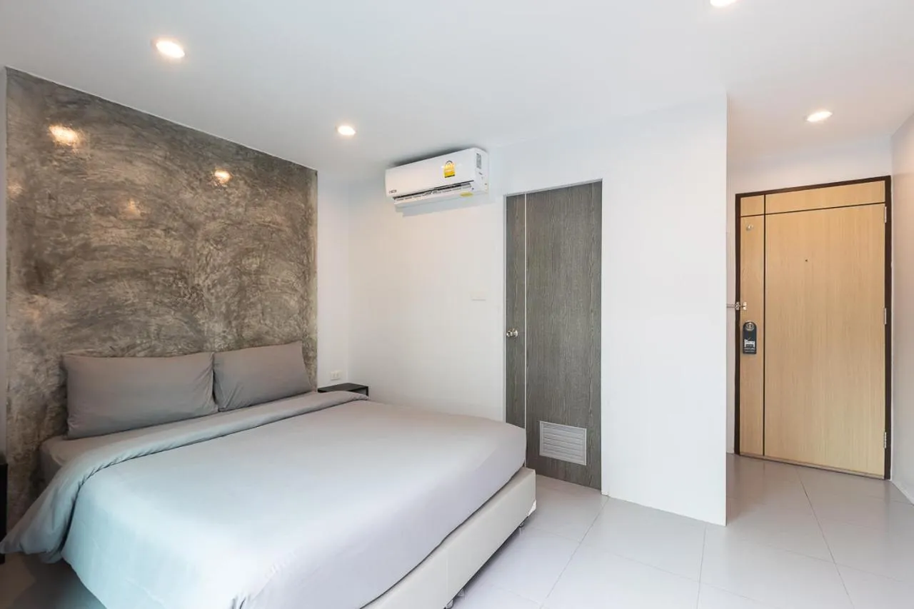 Bed in Minimal House Patong