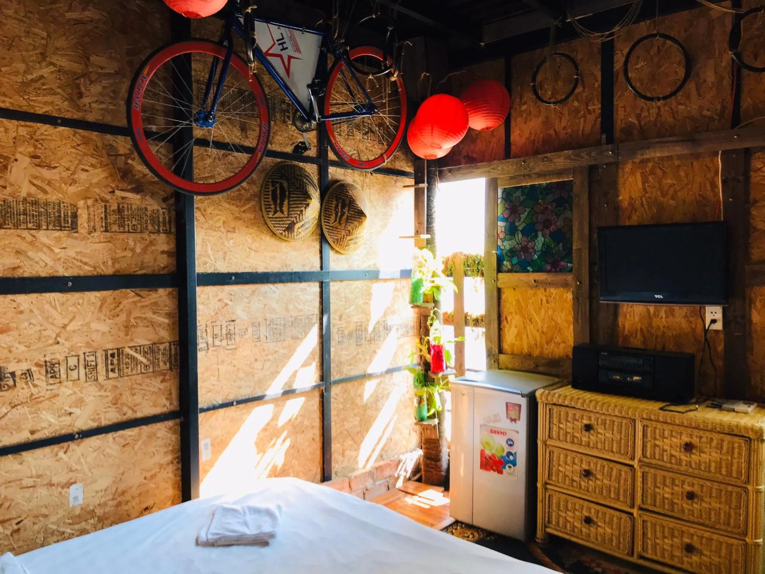 Bedroom, Bed in Sai Gon 1979 Hotel