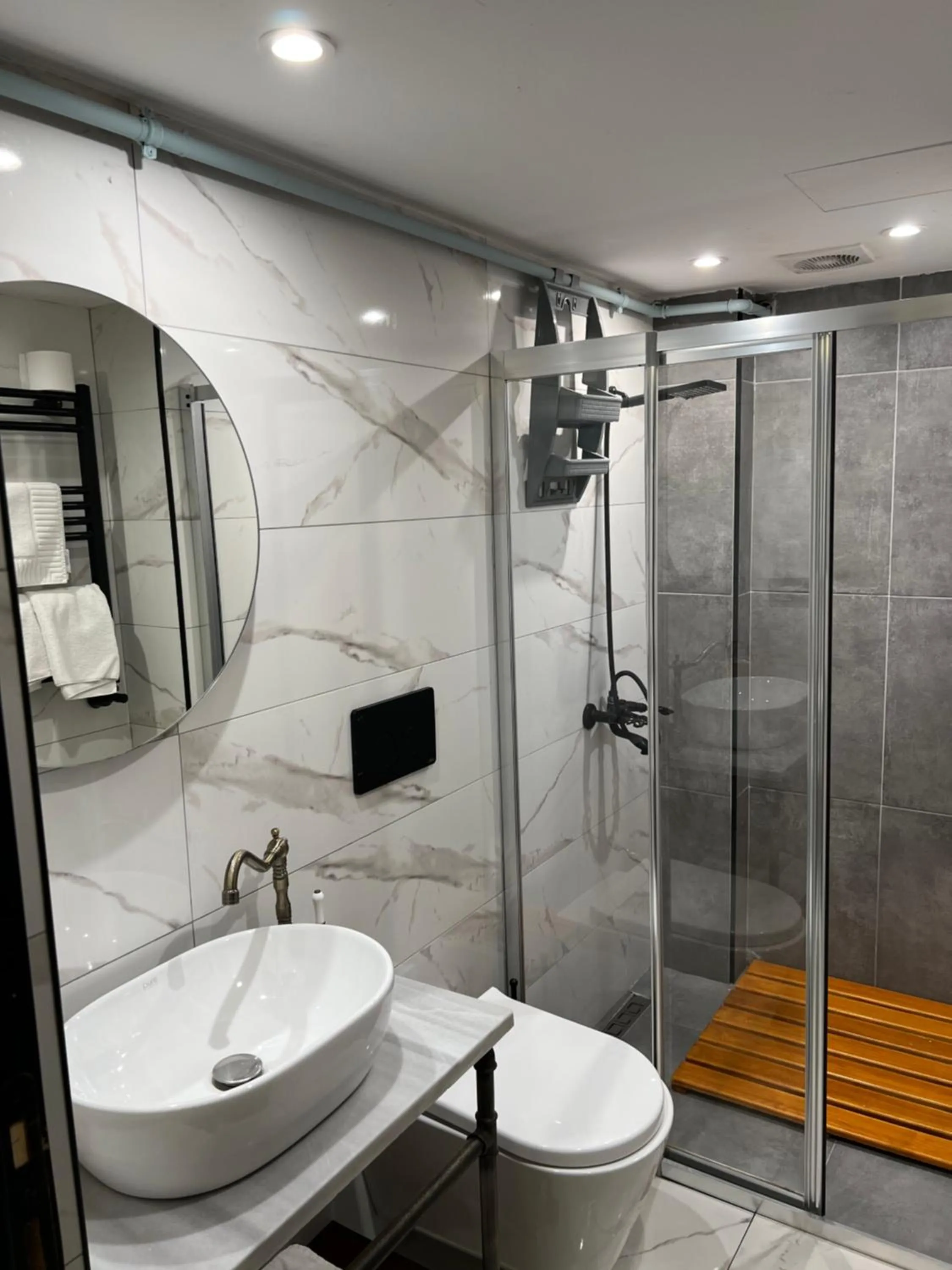 Shower in GalataCo Hotel