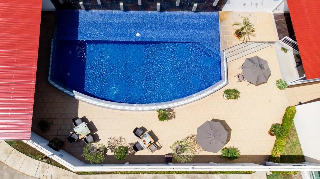 Swimming pool in Hotel Hex