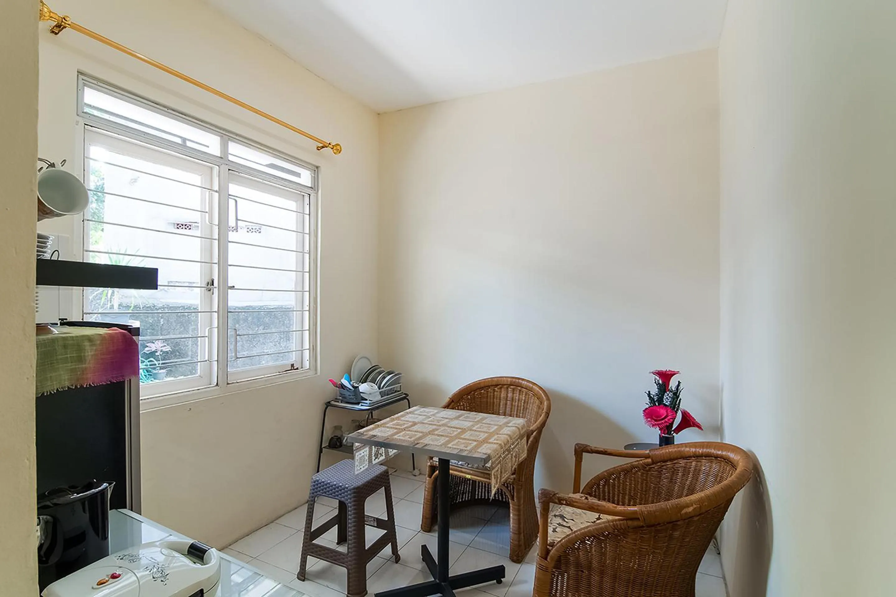 Communal kitchen in Kost Carmelia Syariah Baranangsiang Bogor