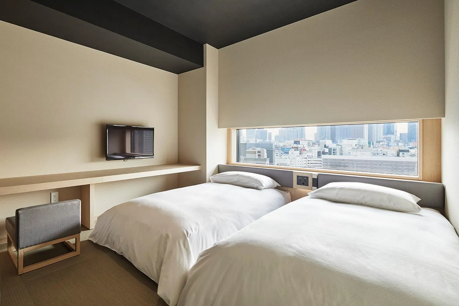 Bed in ONSEN RYOKAN YUEN SHINJUKU