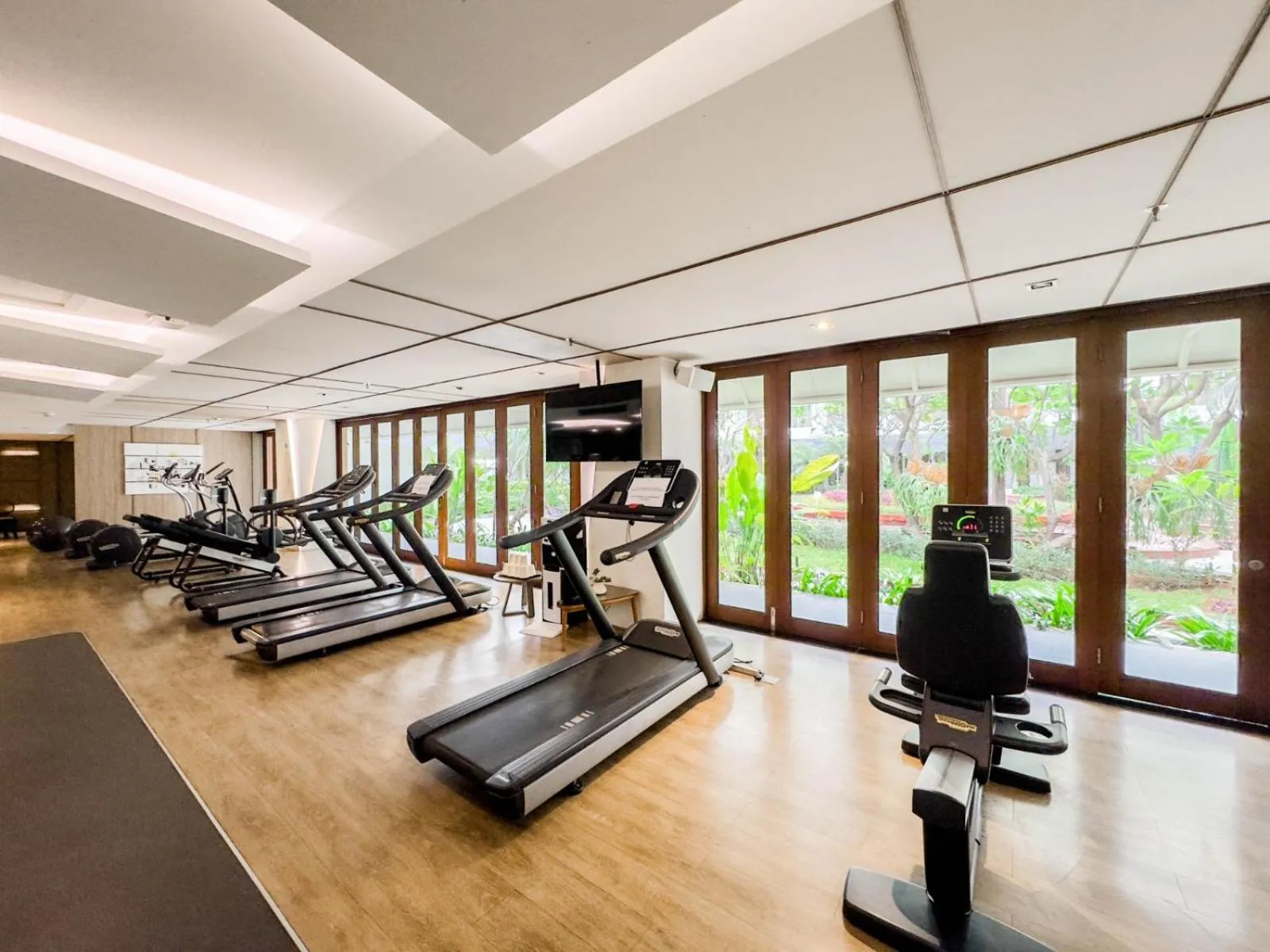 Fitness centre/facilities in Mercure Jakarta Batavia