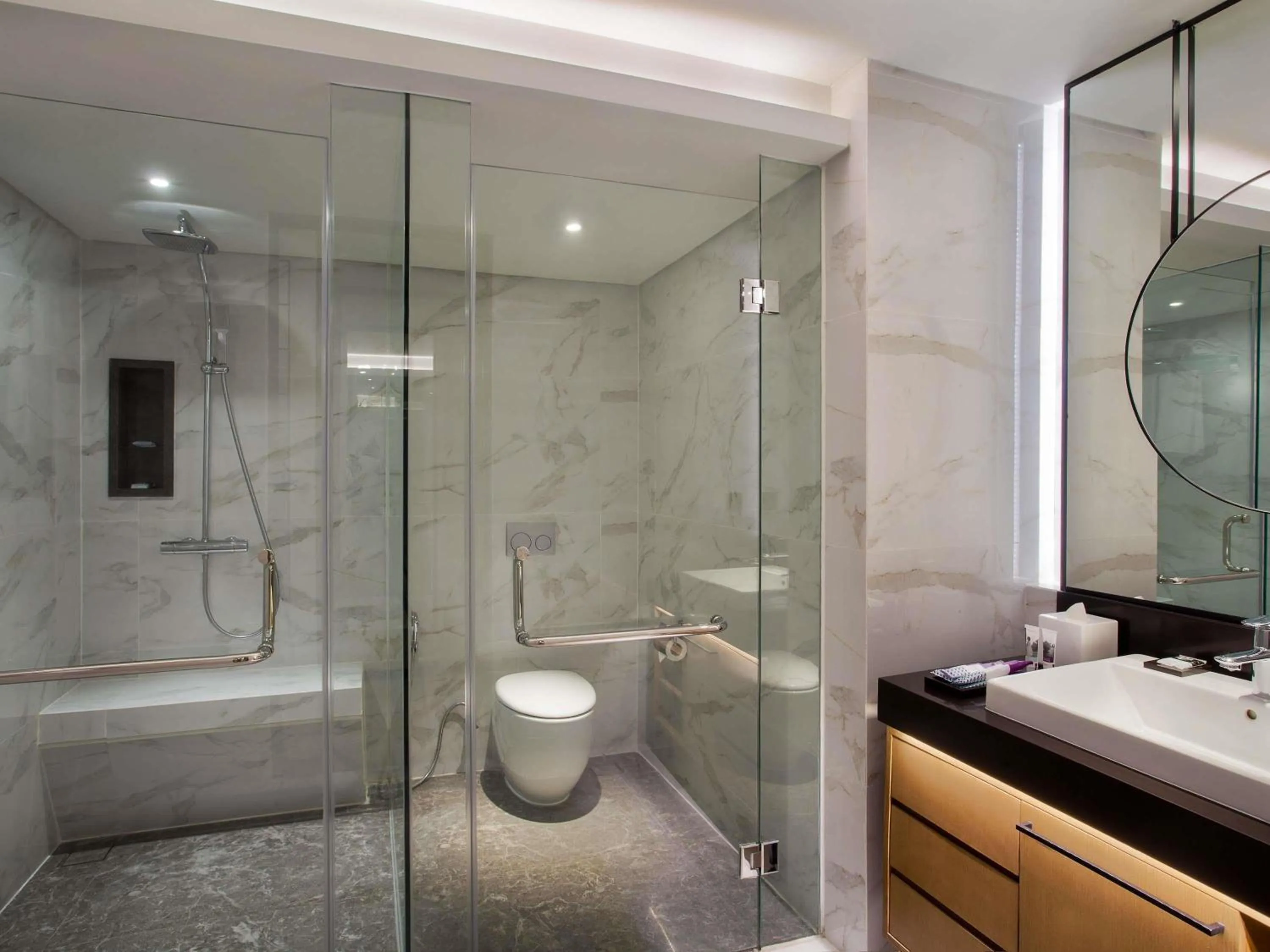 Bedroom in Mercure Jakarta Batavia