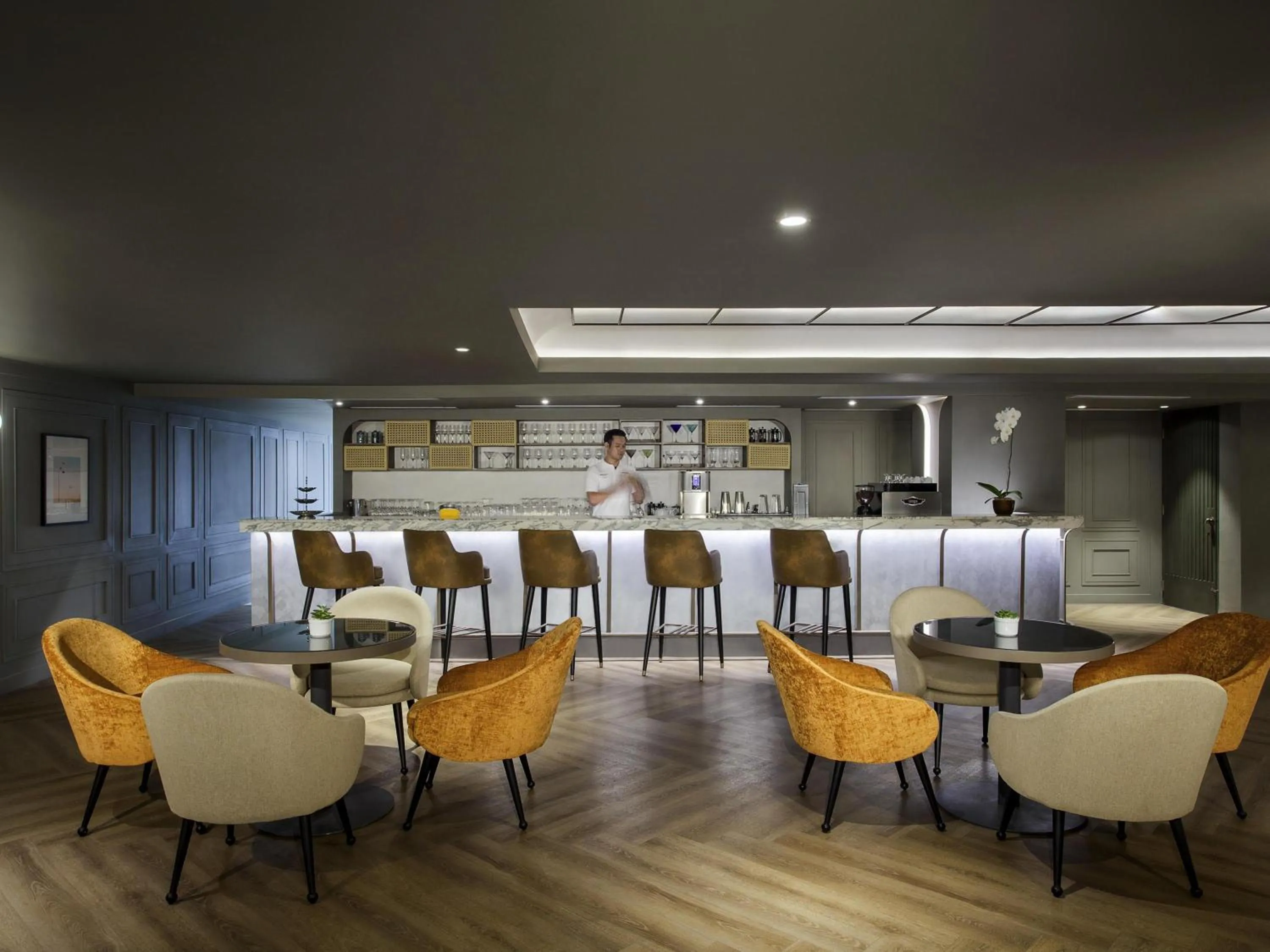 Lounge or bar in Mercure Jakarta Batavia