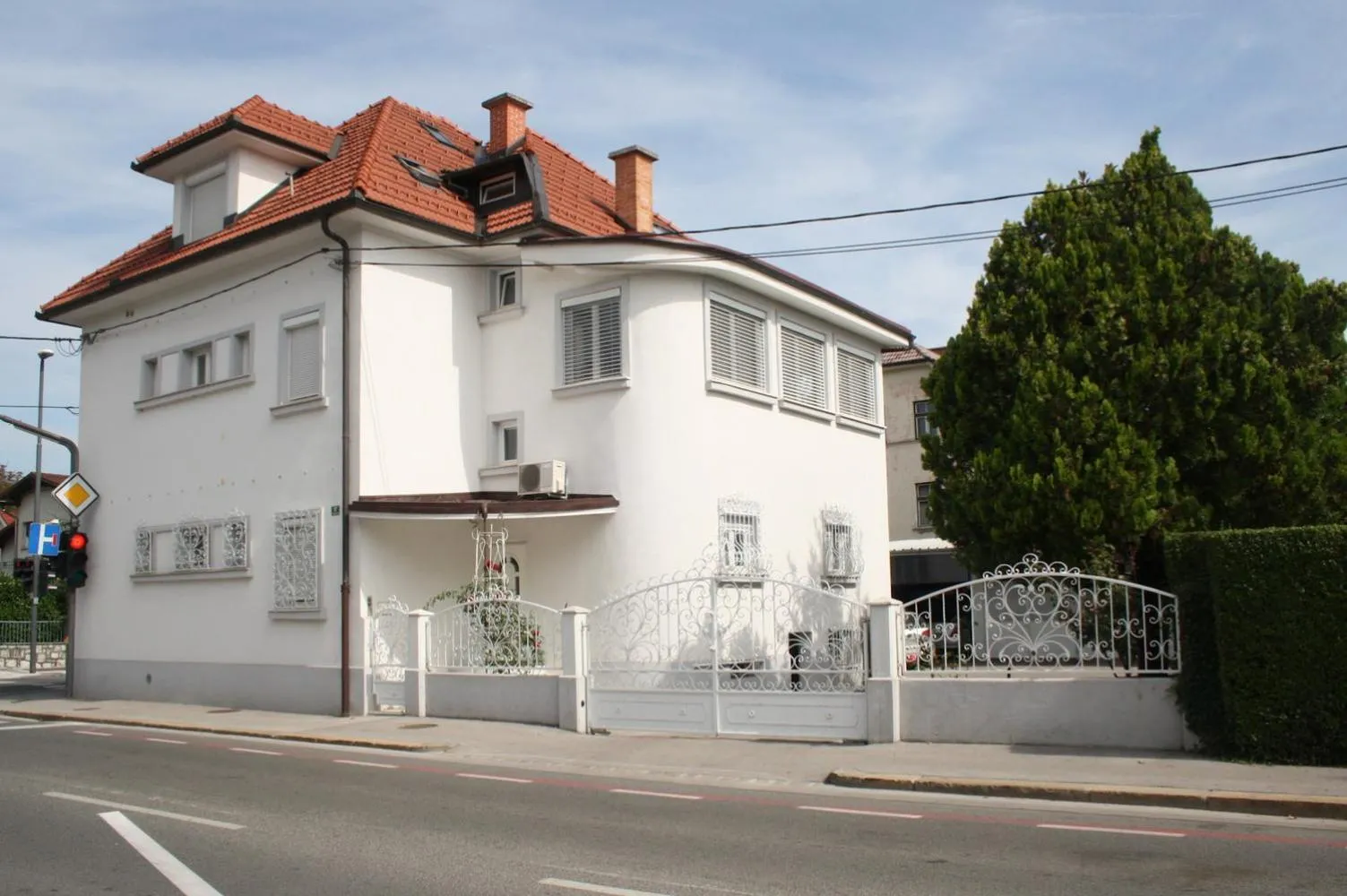 Property building in Kavon Apartments