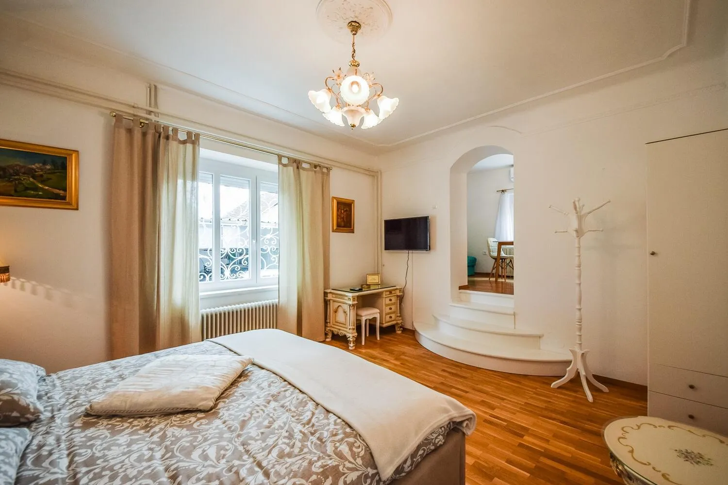 Bed in Kavon Apartments