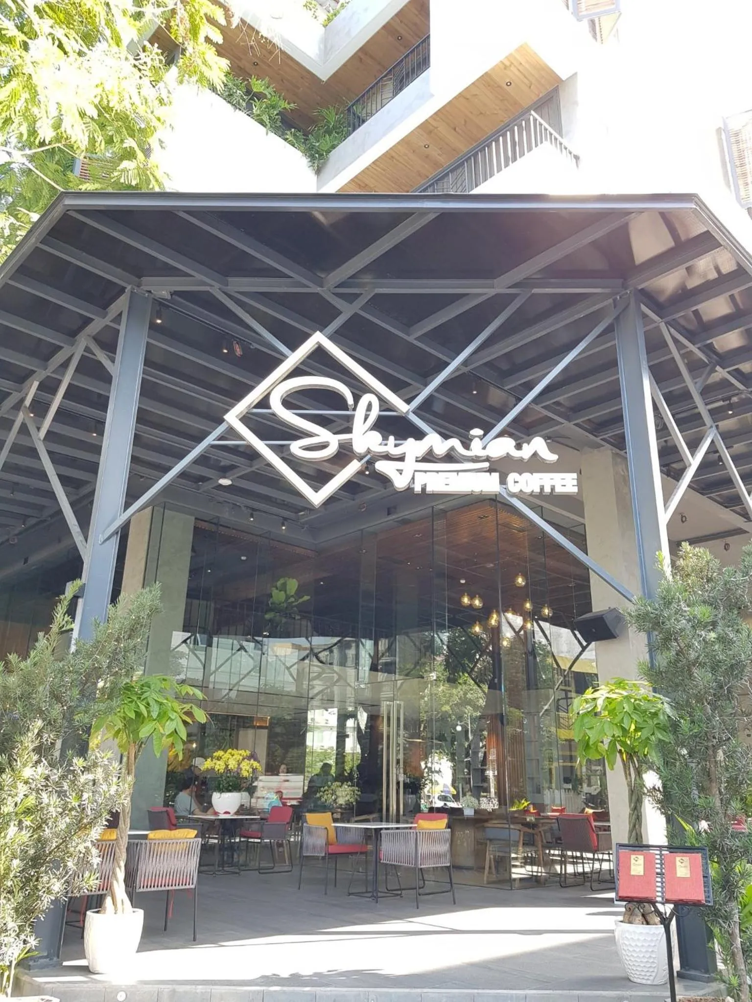 Restaurant/places to eat in Orchid Boutique Hotel & Apartment