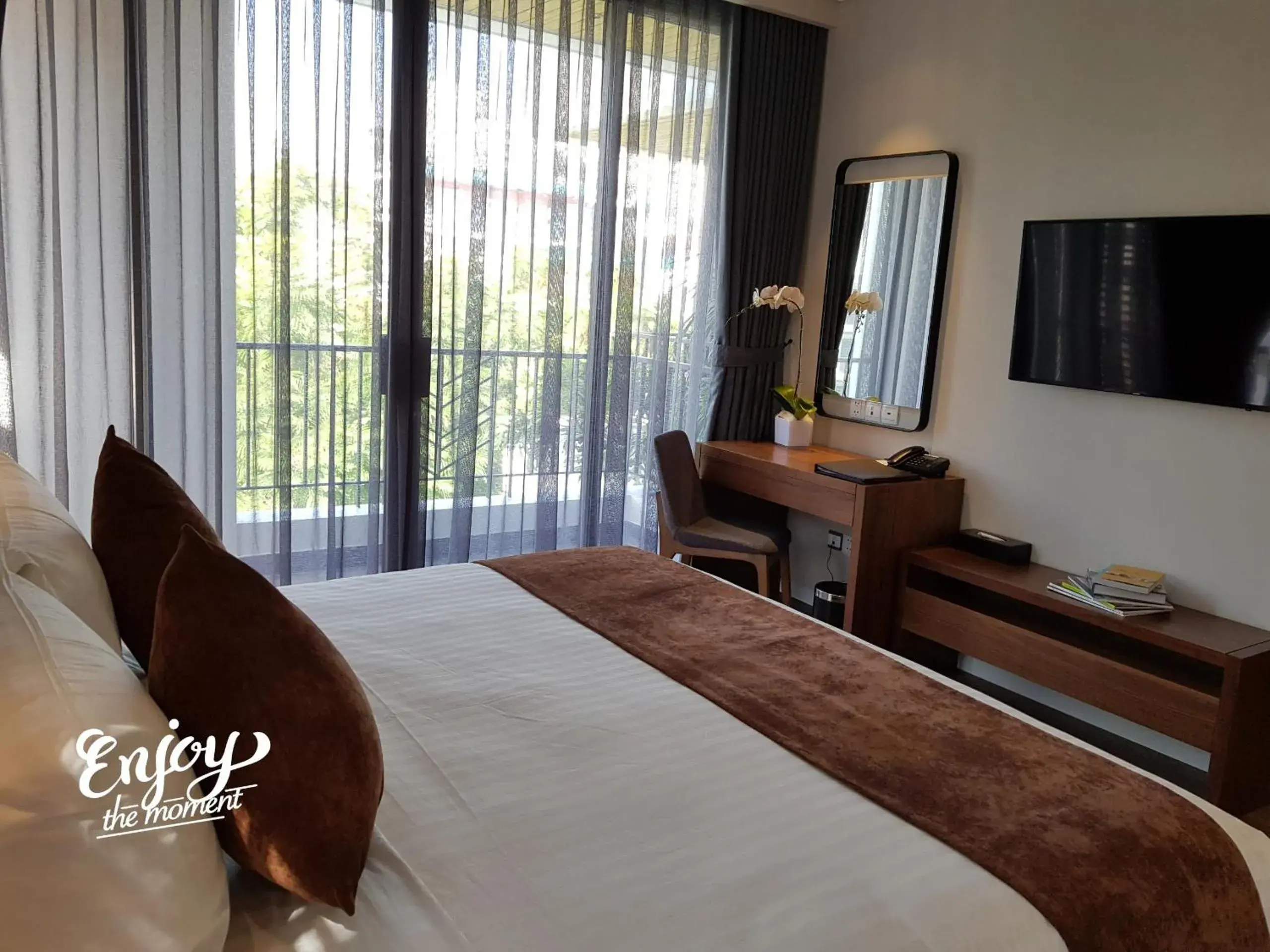 Deluxe Double Room with Balcony in Orchid Boutique Hotel & Apartment Deluxe Double Room with Balcony in Orchid Boutique Hotel & Apartment