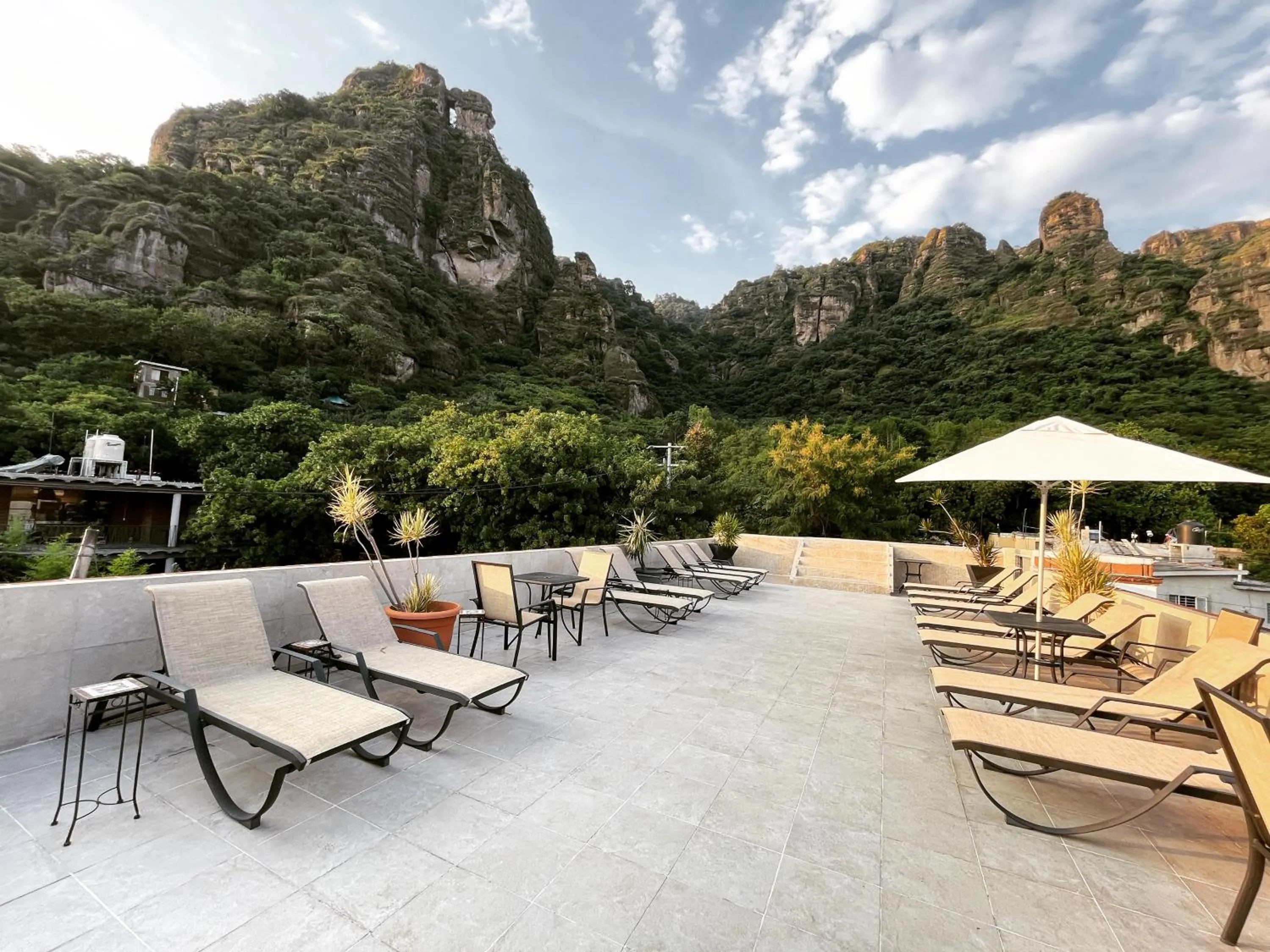 Property building in Hotel Hacienda Ventana del Cielo