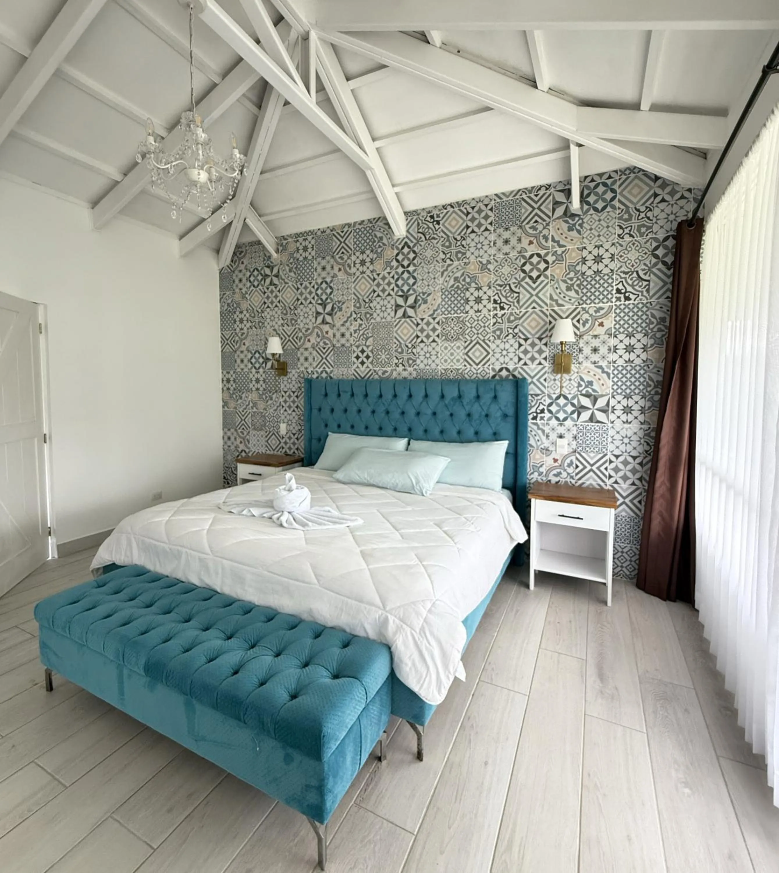 Bed in Hotel Arenal Vista Lodge