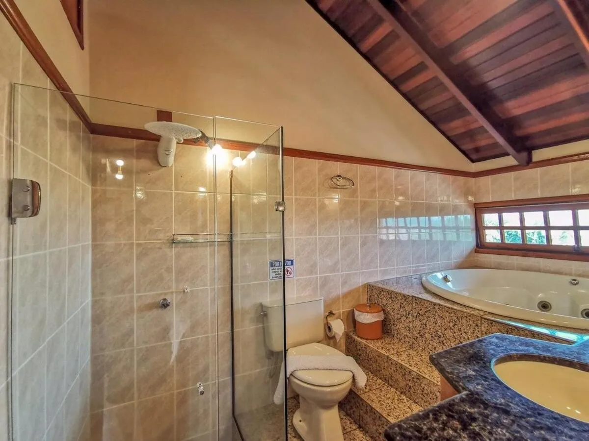 Toilet in Pousada Canajurê