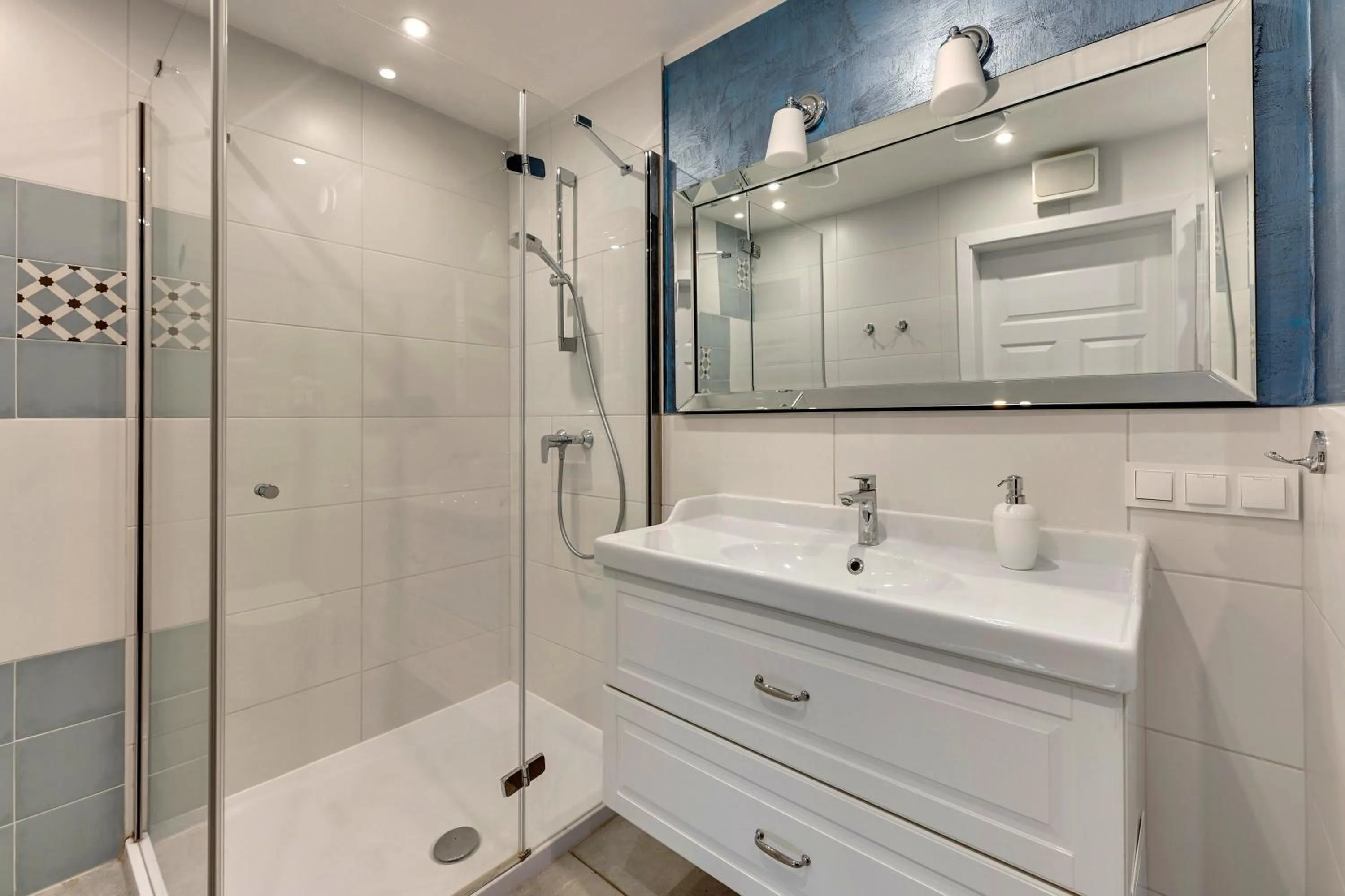 Bathroom in WaterLane Island Hostel&Apartments