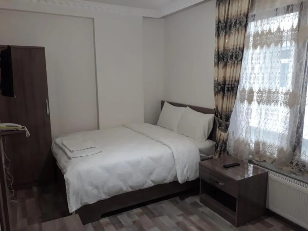 Bed in Toprak Hotel