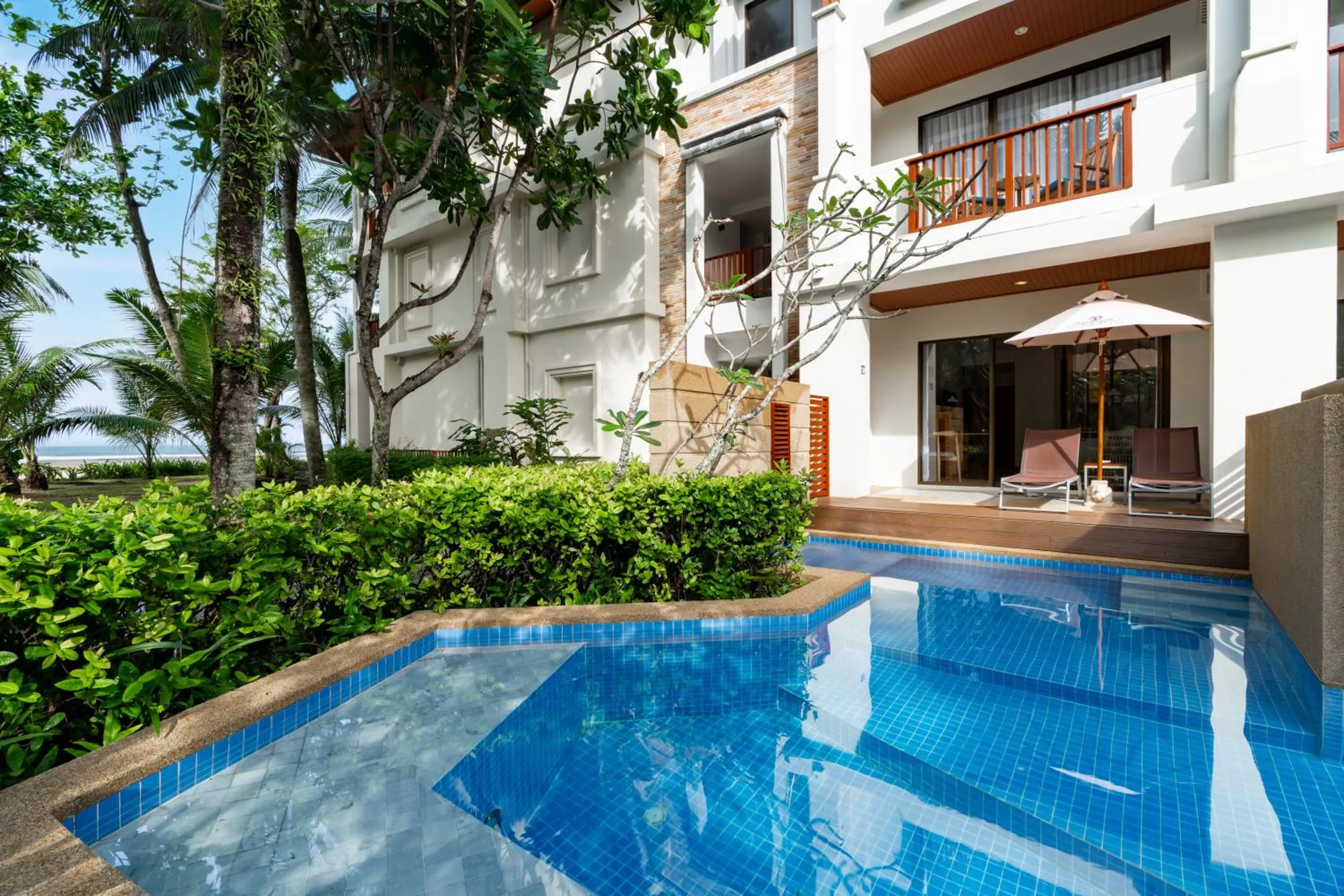 Swimming pool in Apsara Beachfront Resort & Villa