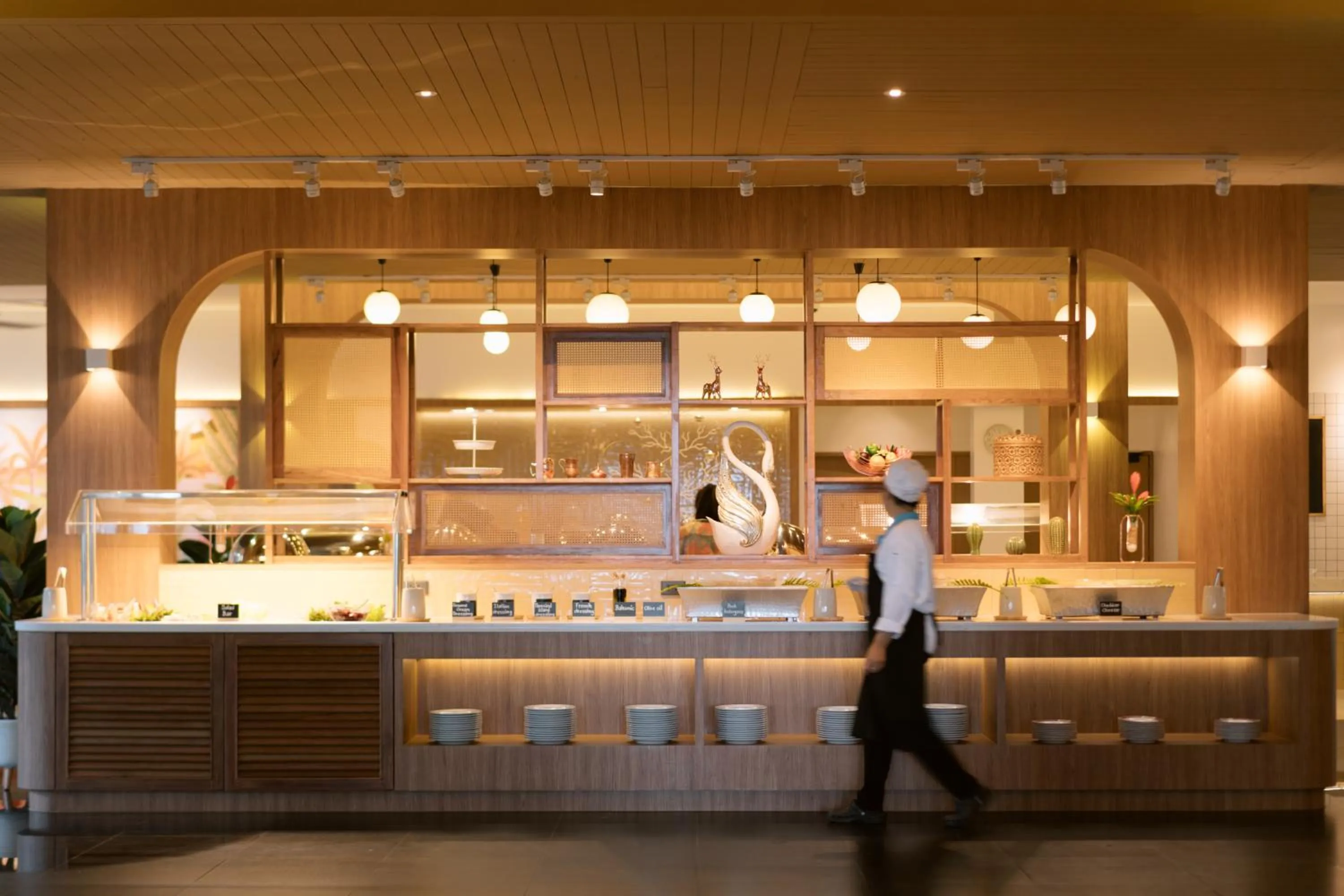 Restaurant/places to eat in Apsara Beachfront Resort & Villa