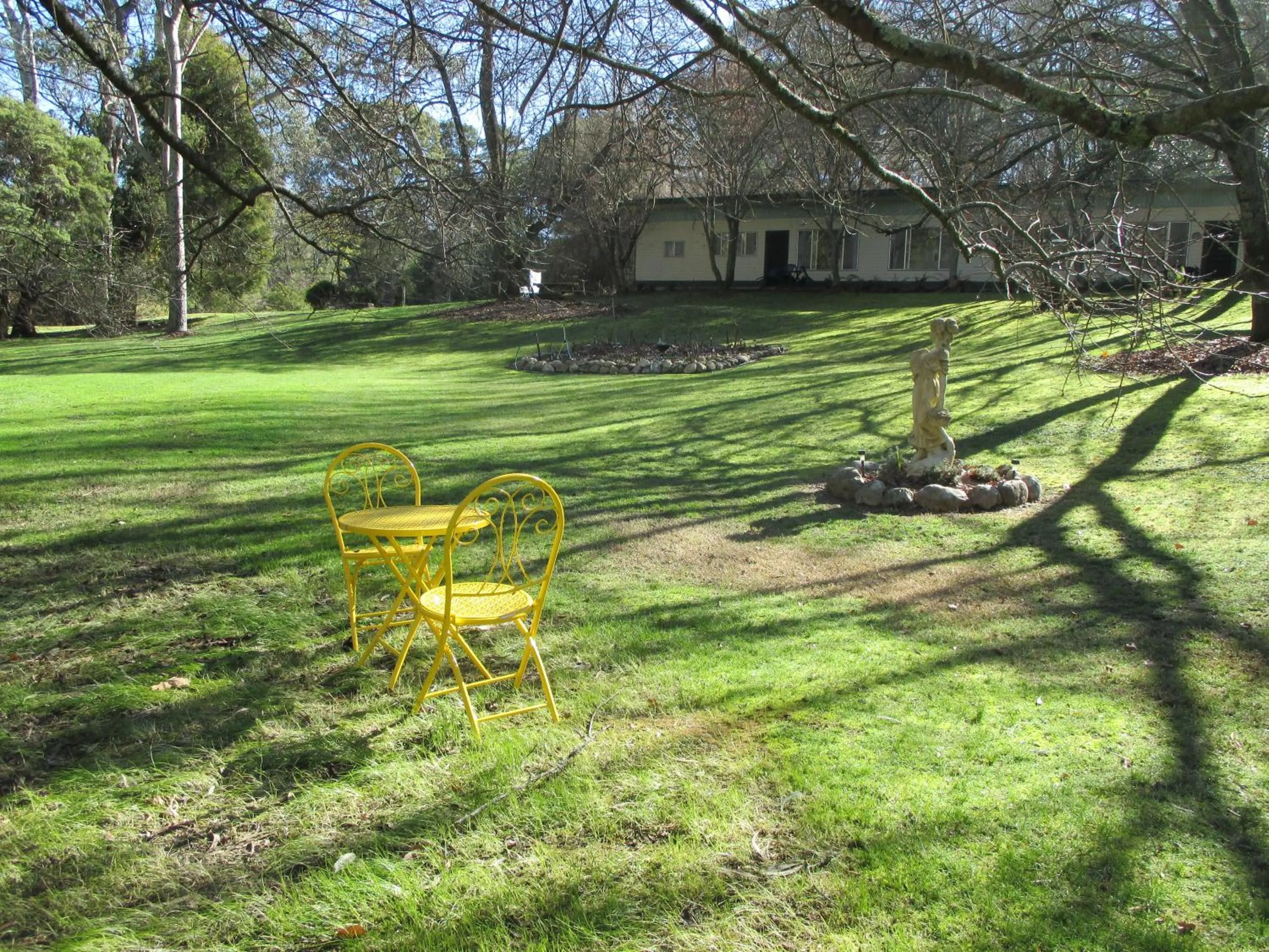 Alpine Riverside Cottages
