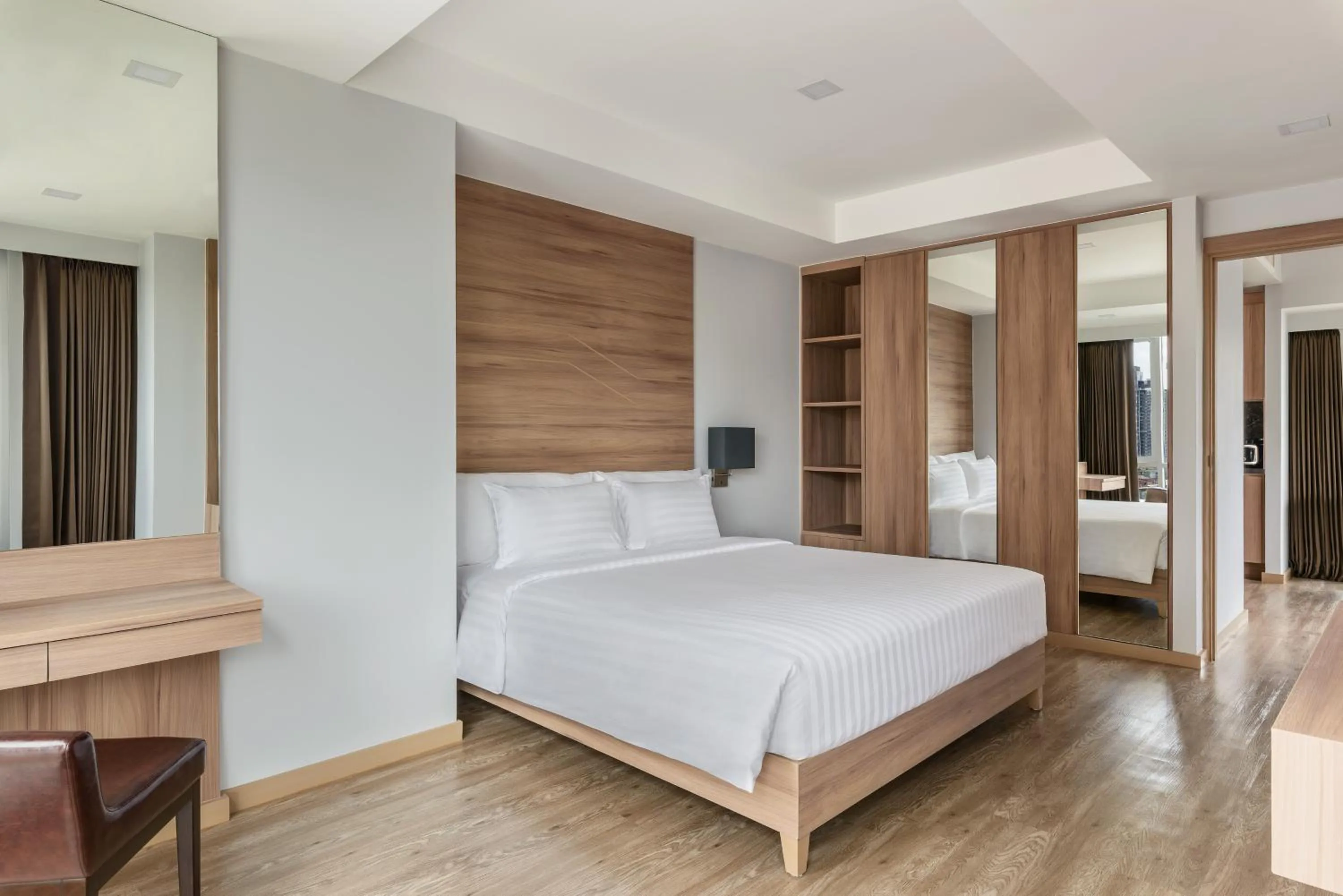 Bed in Adelphi Grande Sukhumvit