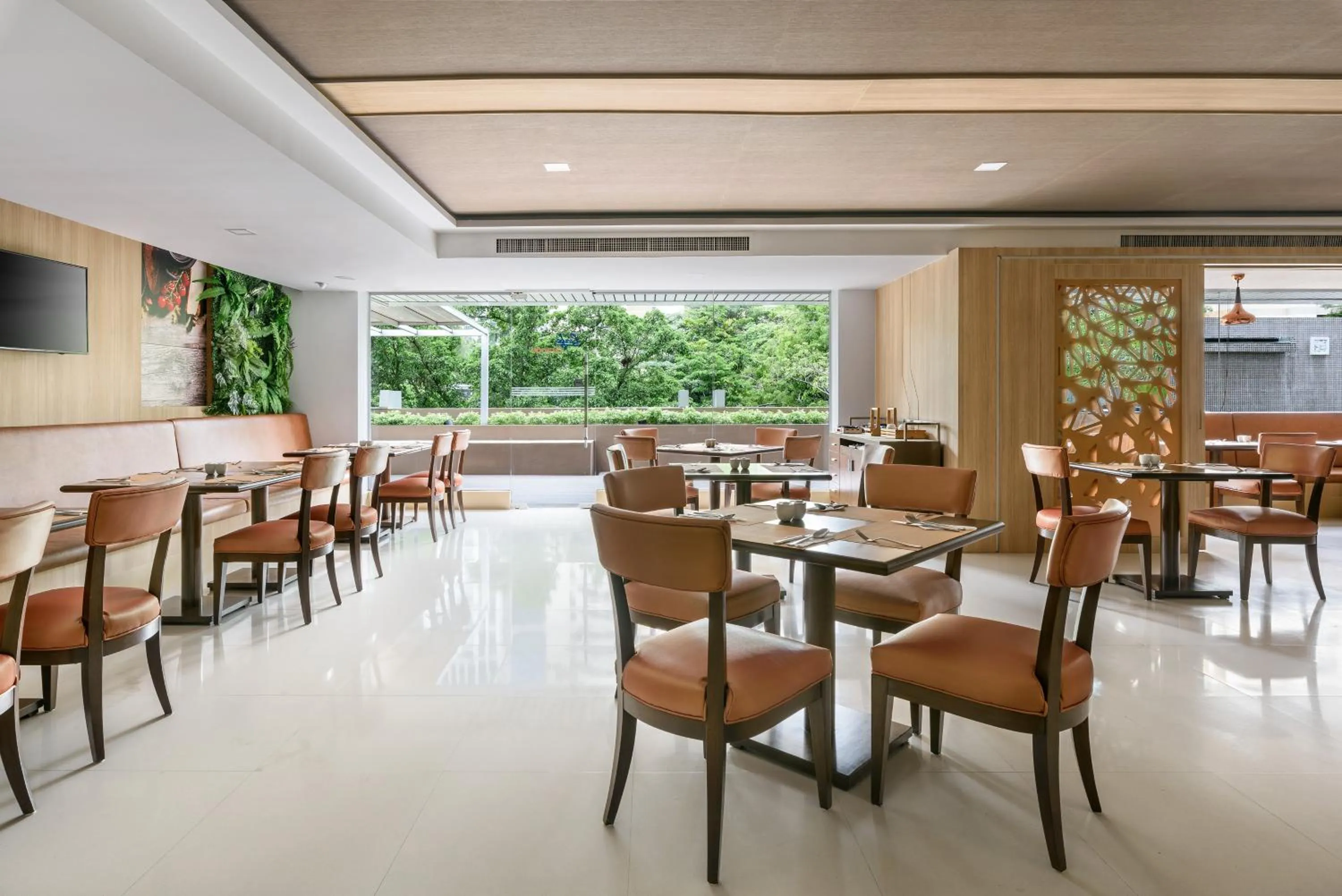 Lounge or bar in Adelphi Grande Sukhumvit