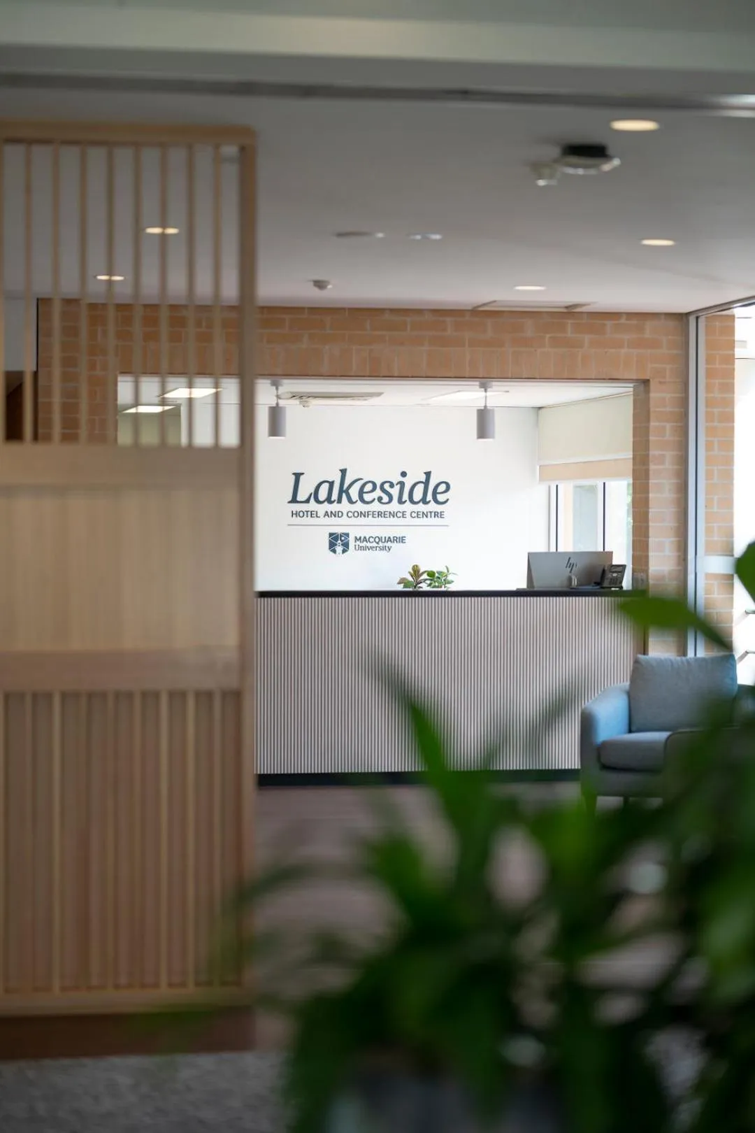 Lakeside Hotel and Conference Centre