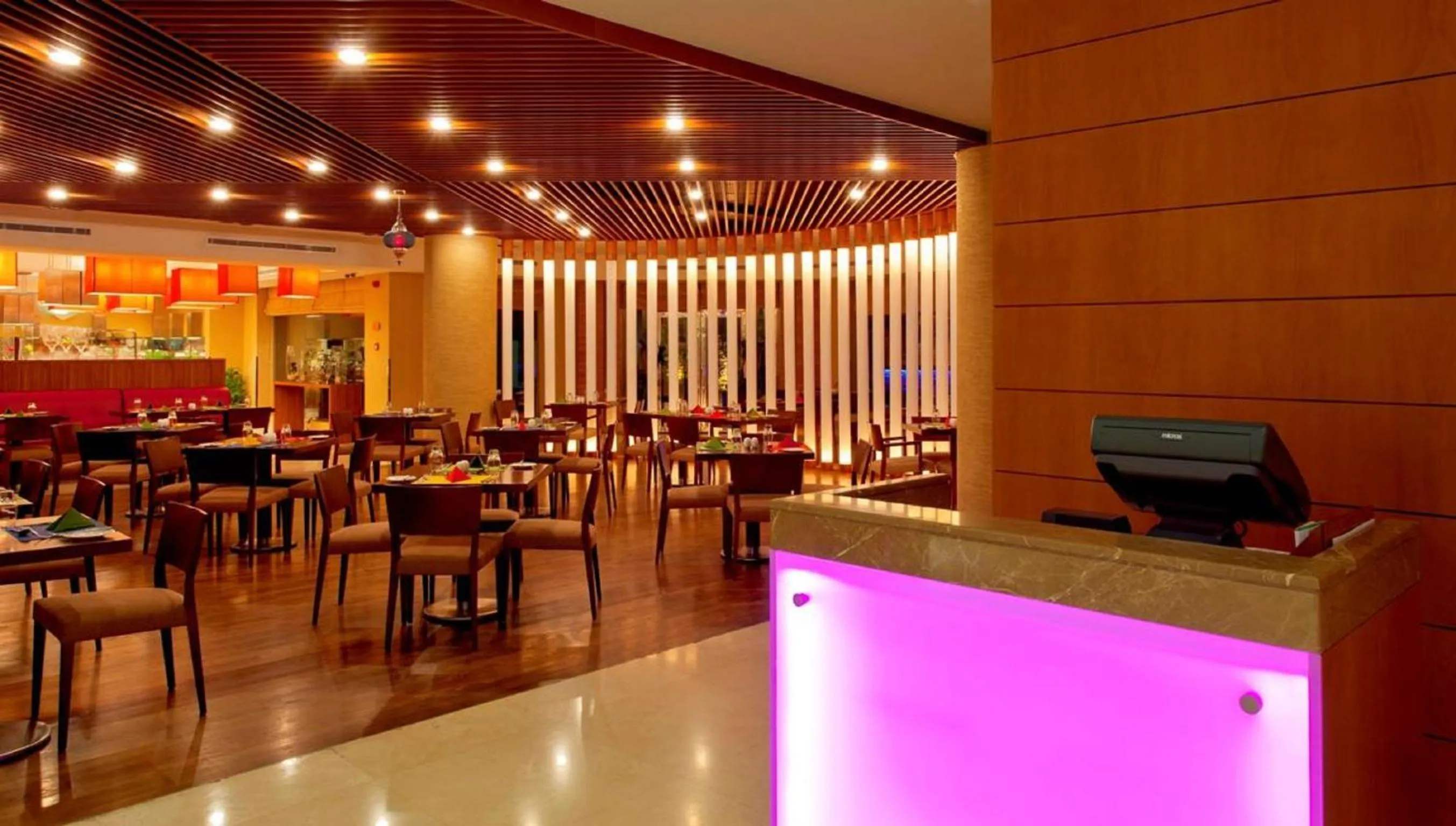 Restaurant/places to eat in Park Inn by Radisson Al Khobar