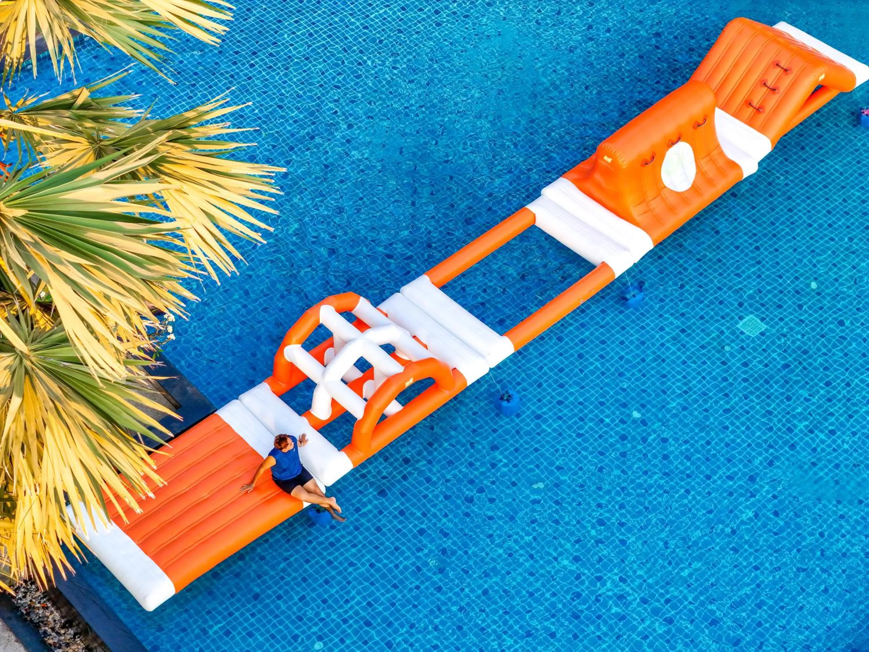 Swimming pool in Welcome World Beachfront Resort