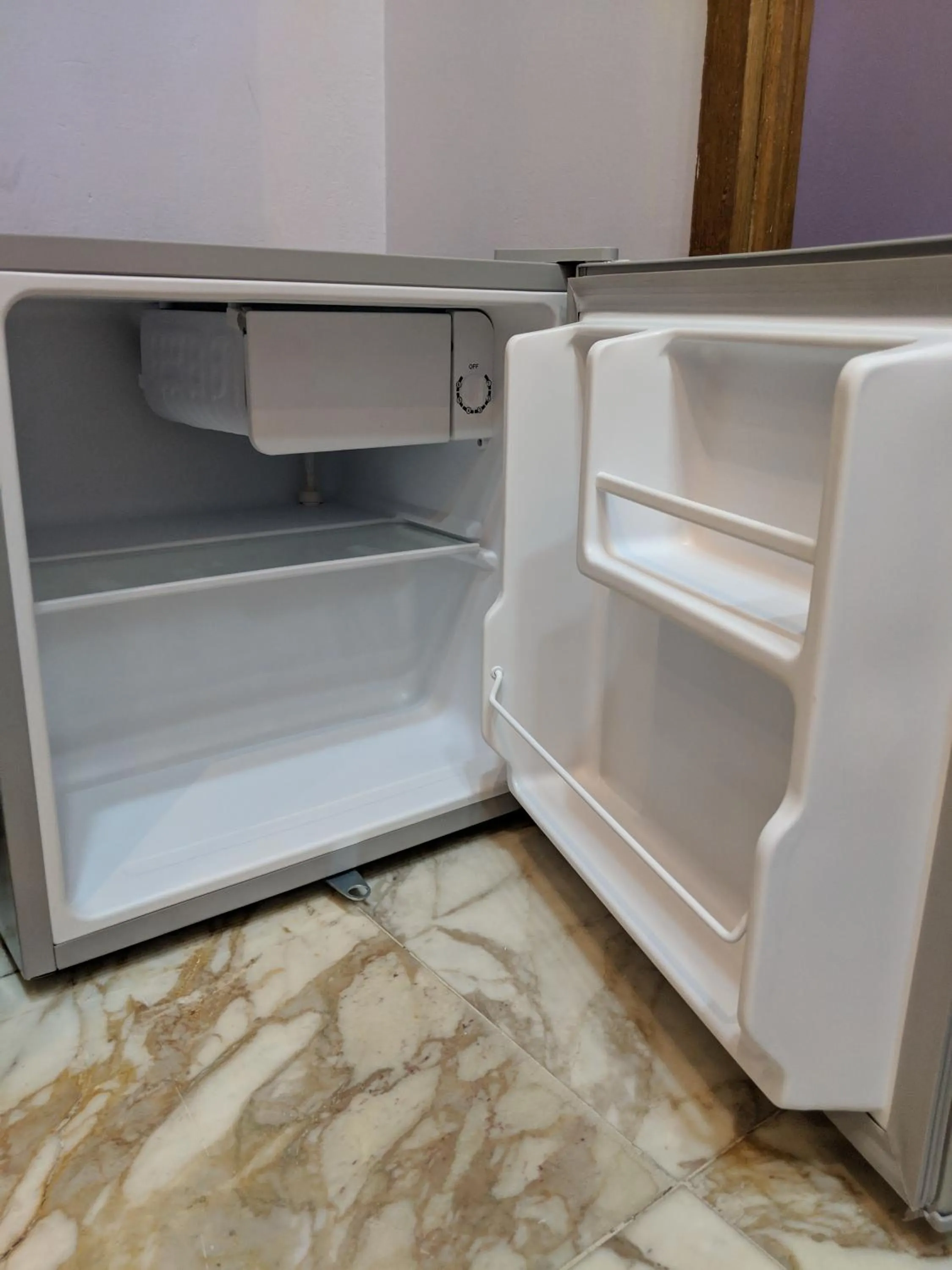 Communal kitchen in Tahrir Square Hostel