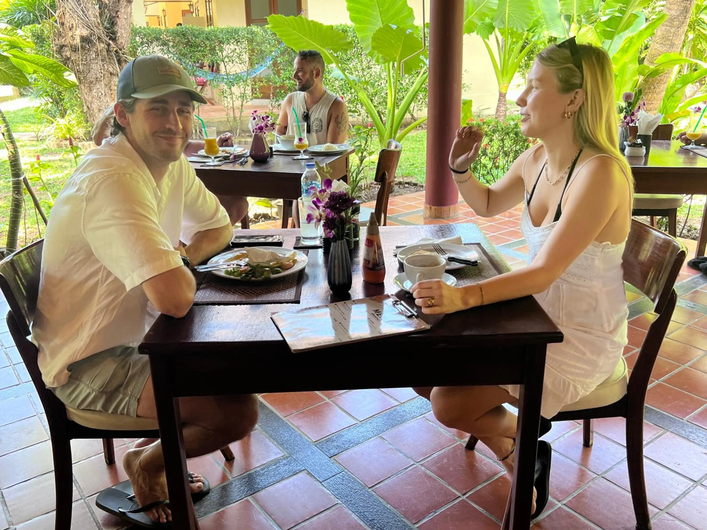 Restaurant/places to eat in Palm Garden Resort