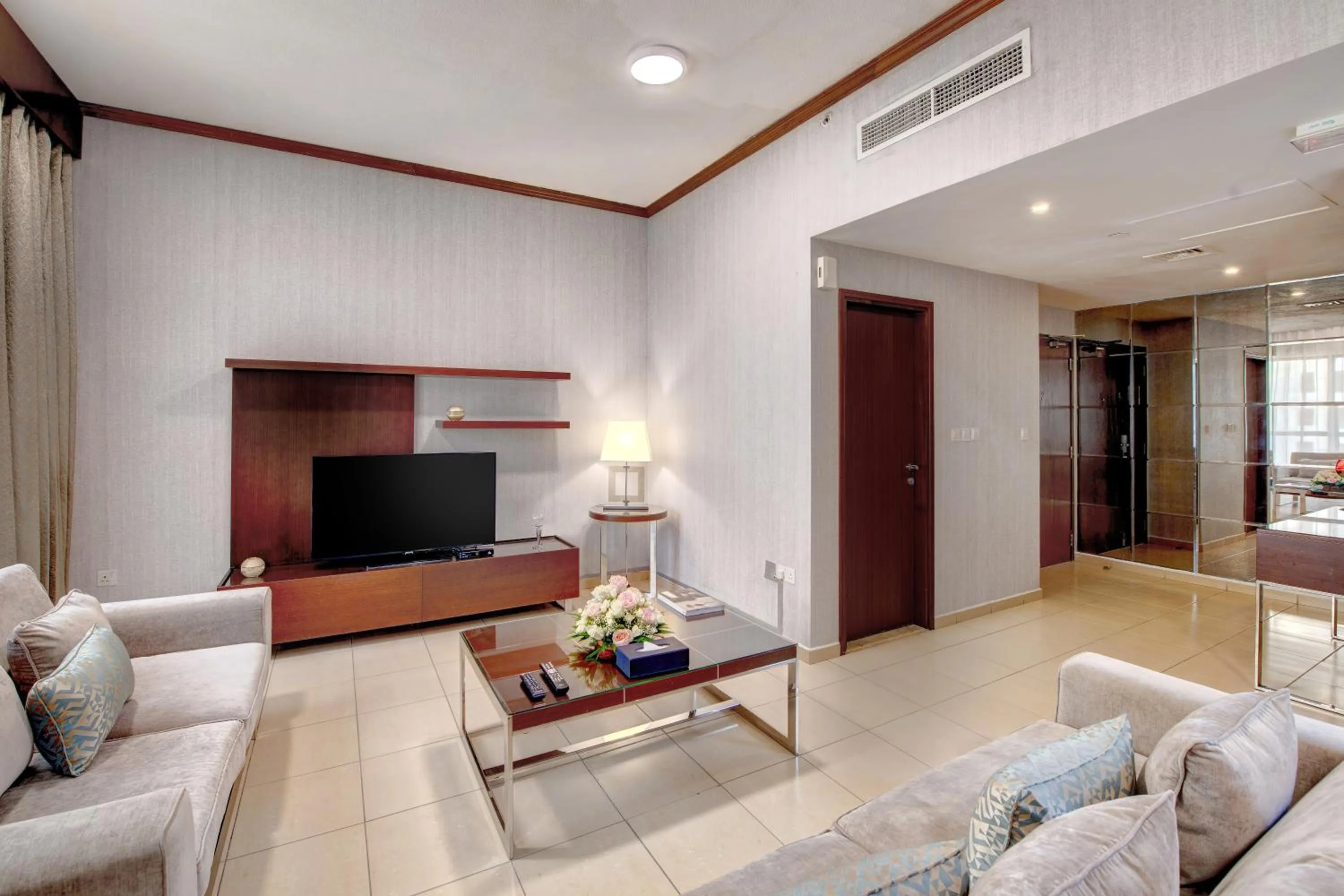 TV and multimedia in SUHA JBR Hotel Apartments