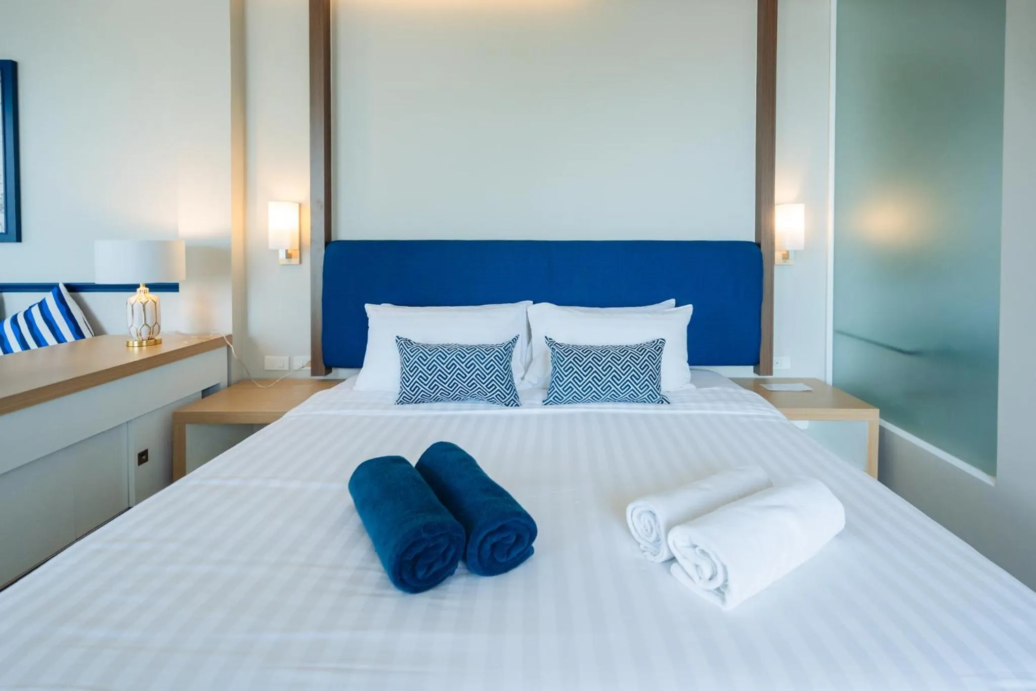 Bed in Phuket Boat Quay Hotel Panwa Beach