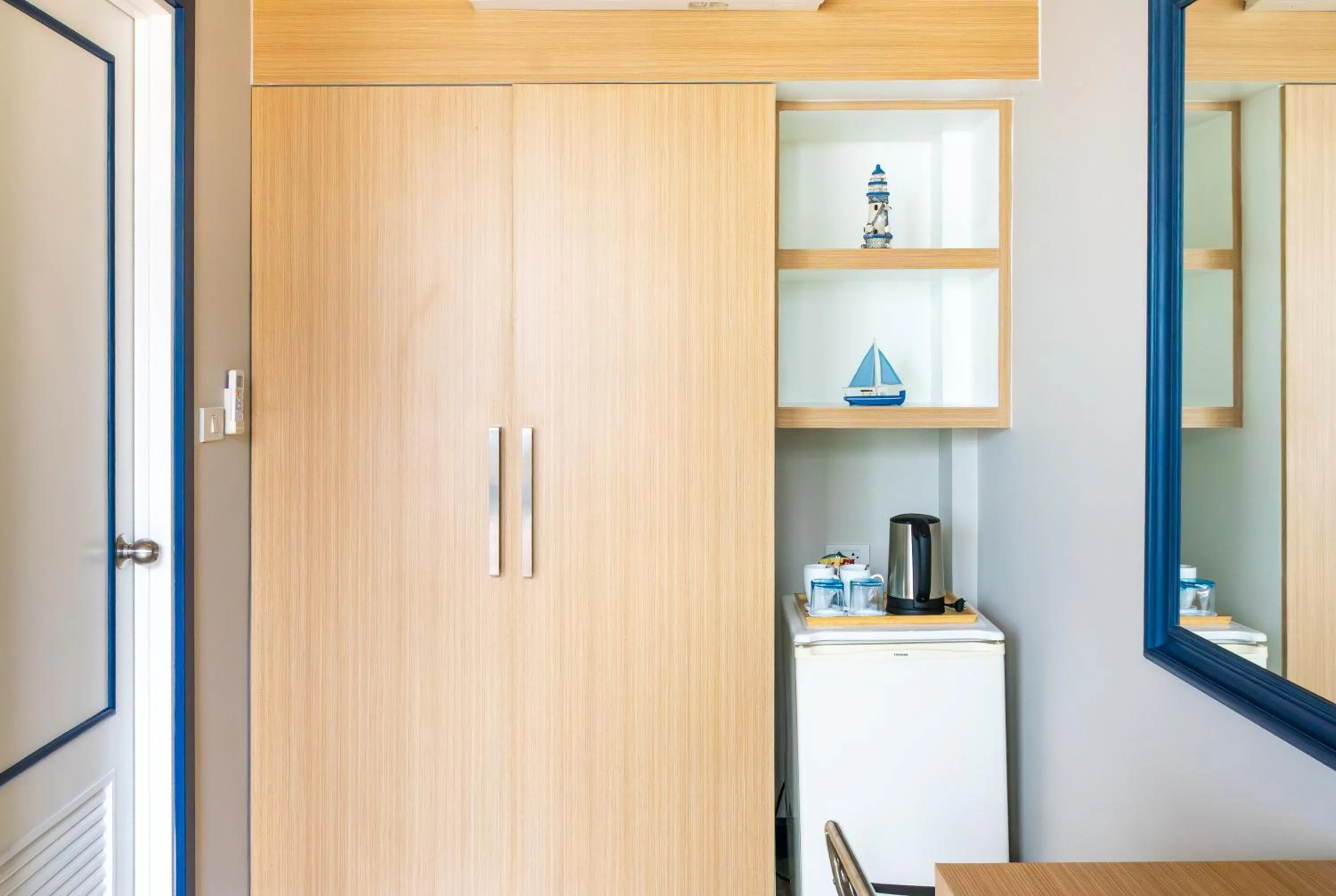 Coffee/tea facilities in Phuket Boat Quay Hotel Panwa Beach