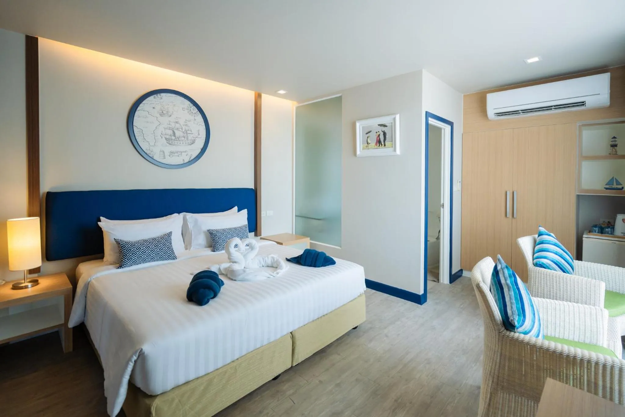 Bed in Phuket Boat Quay Hotel Panwa Beach