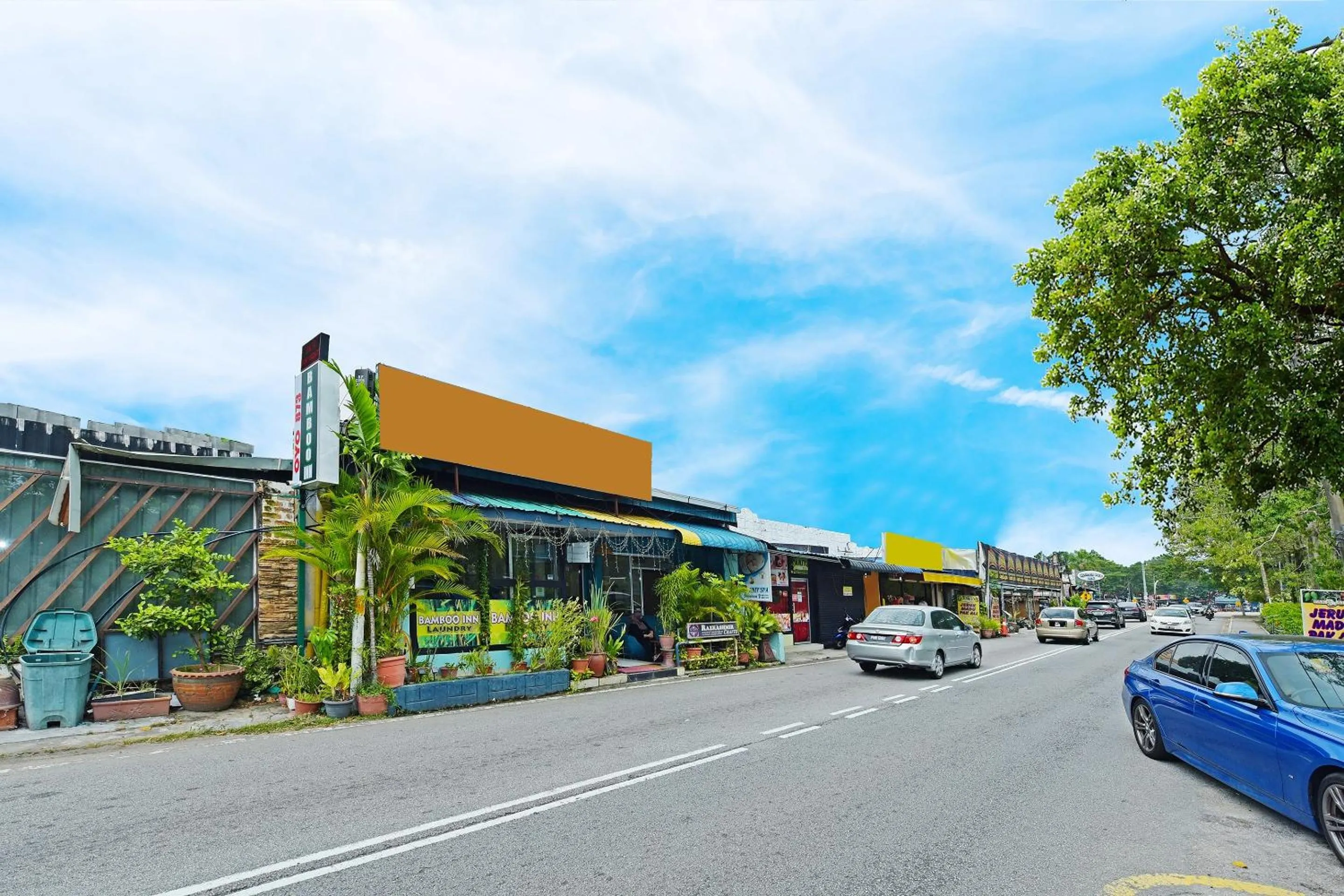 Facade/entrance in Hotel O Bamboo Inn