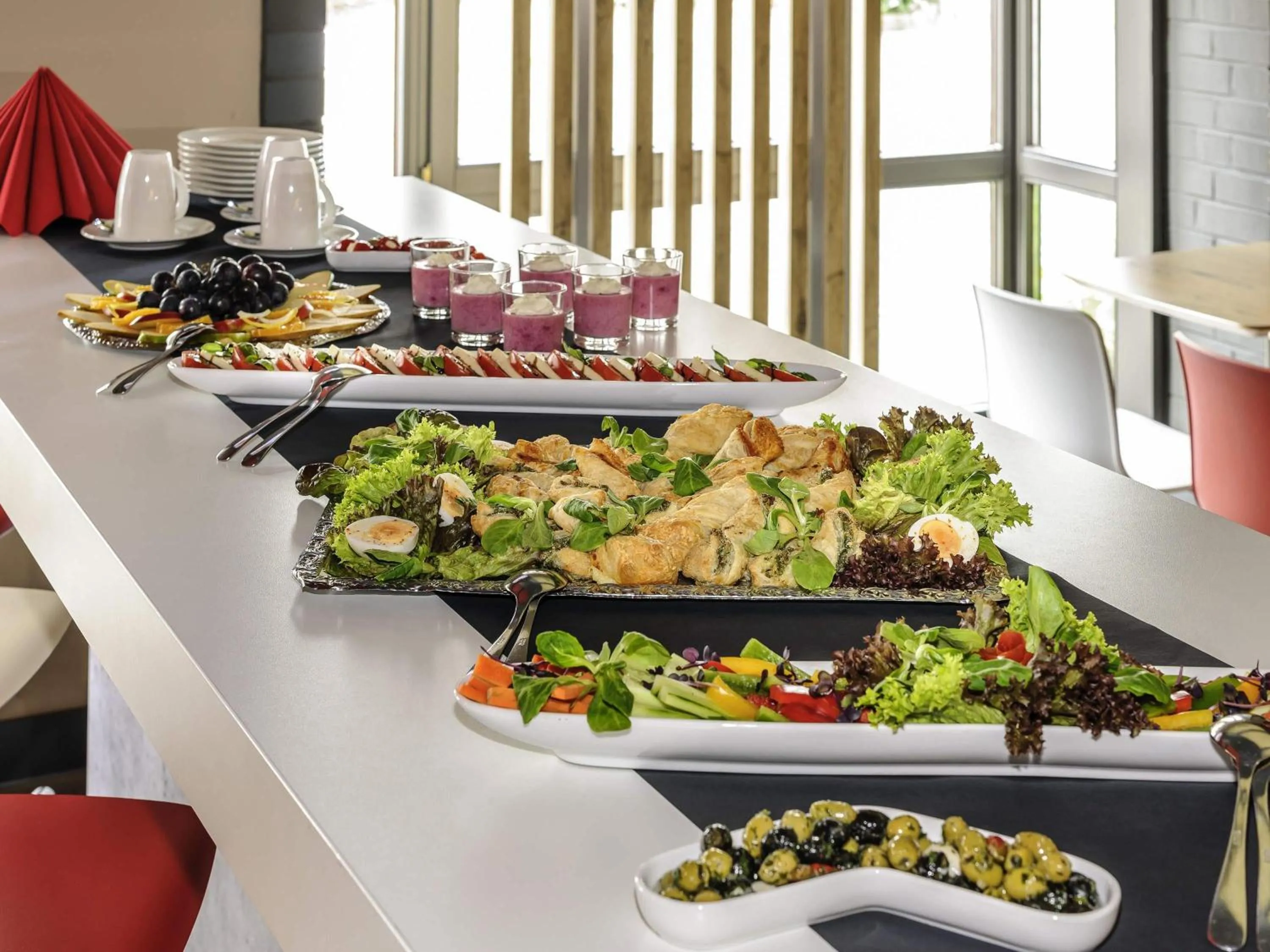 Restaurant/places to eat in ibis Bremen City