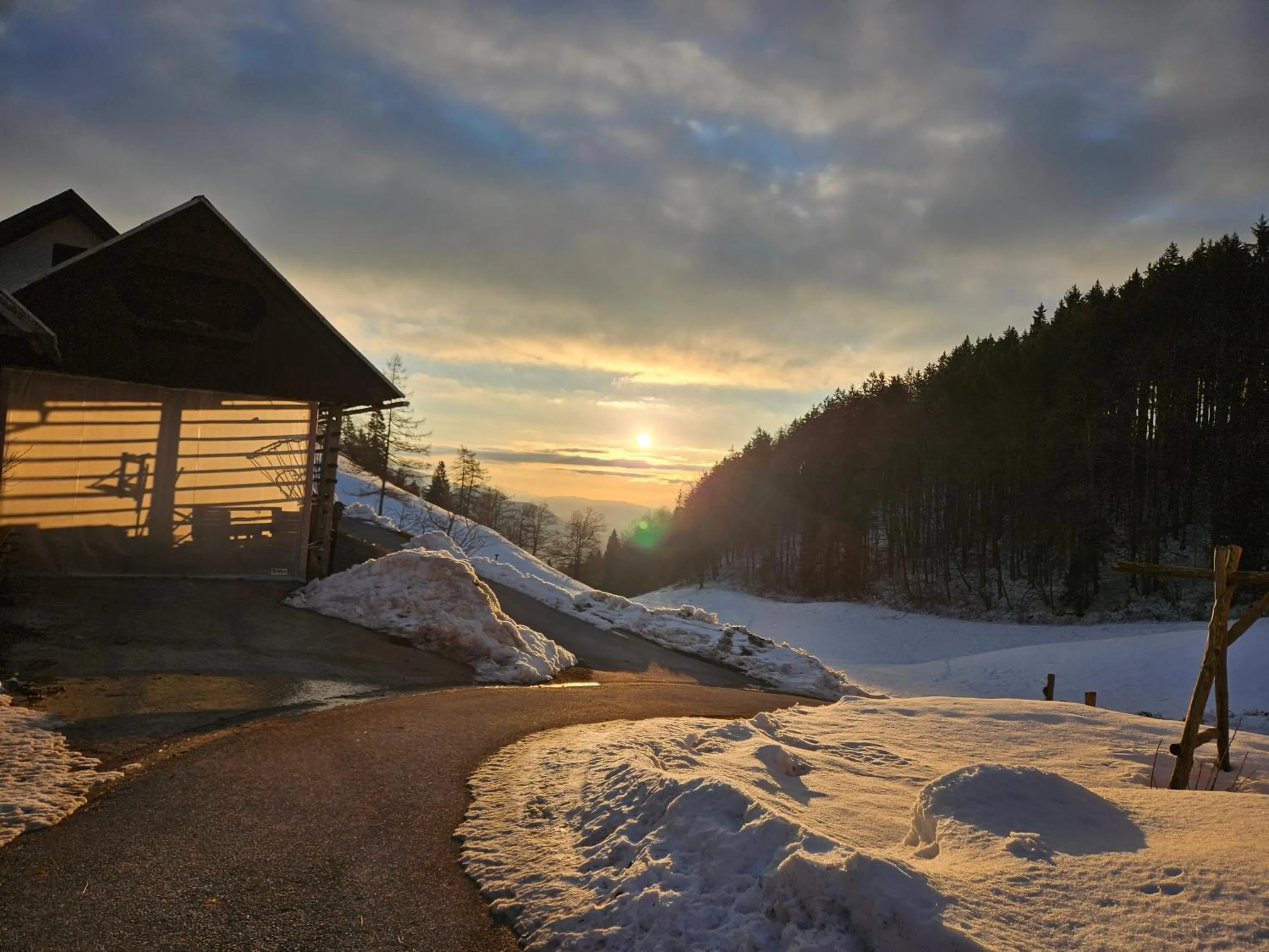 Winter in Tourist Farm Pr'Dovar