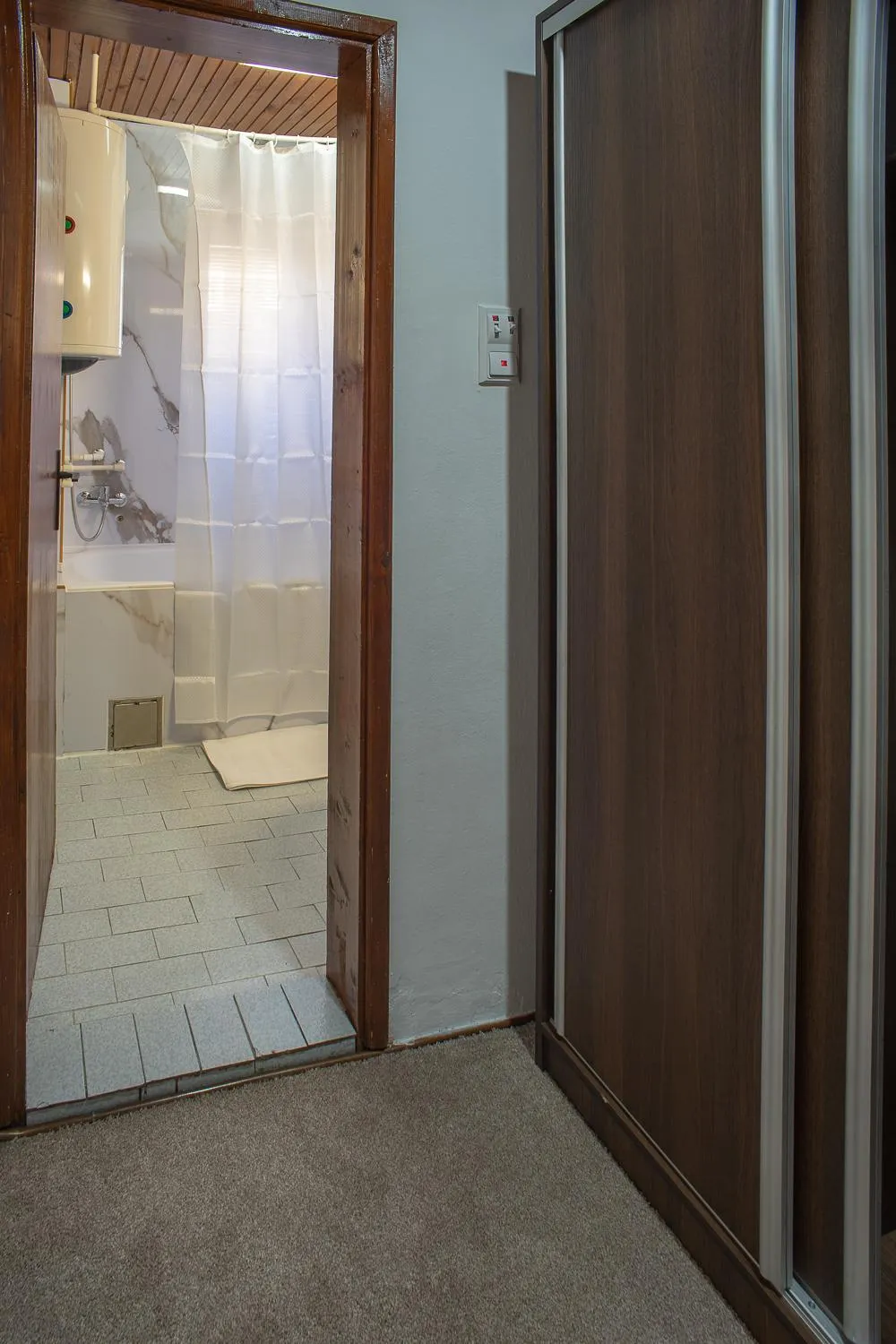 Photo of the whole room in MB Hotel