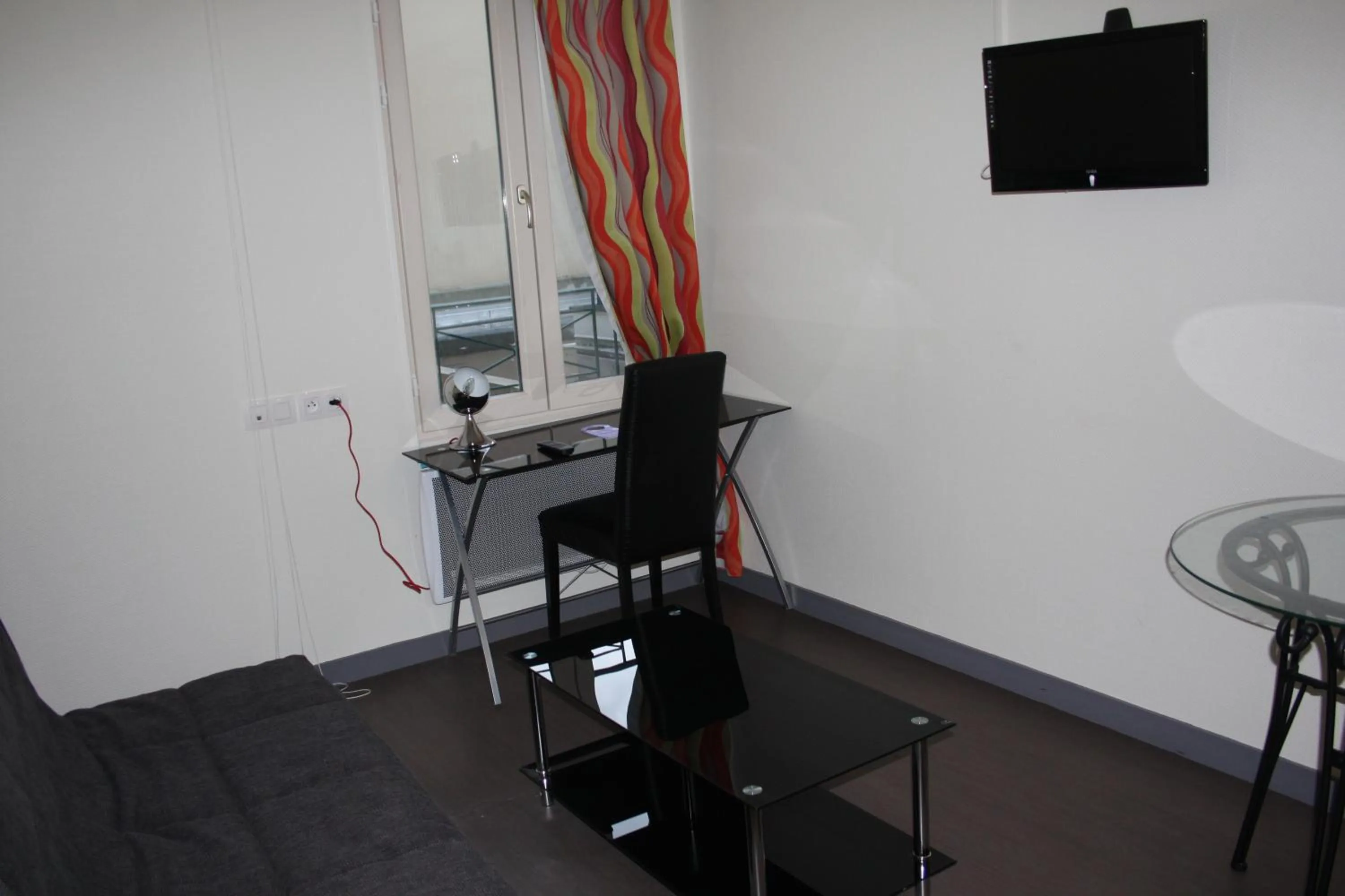 TV and multimedia in Résidence d'Artagnan