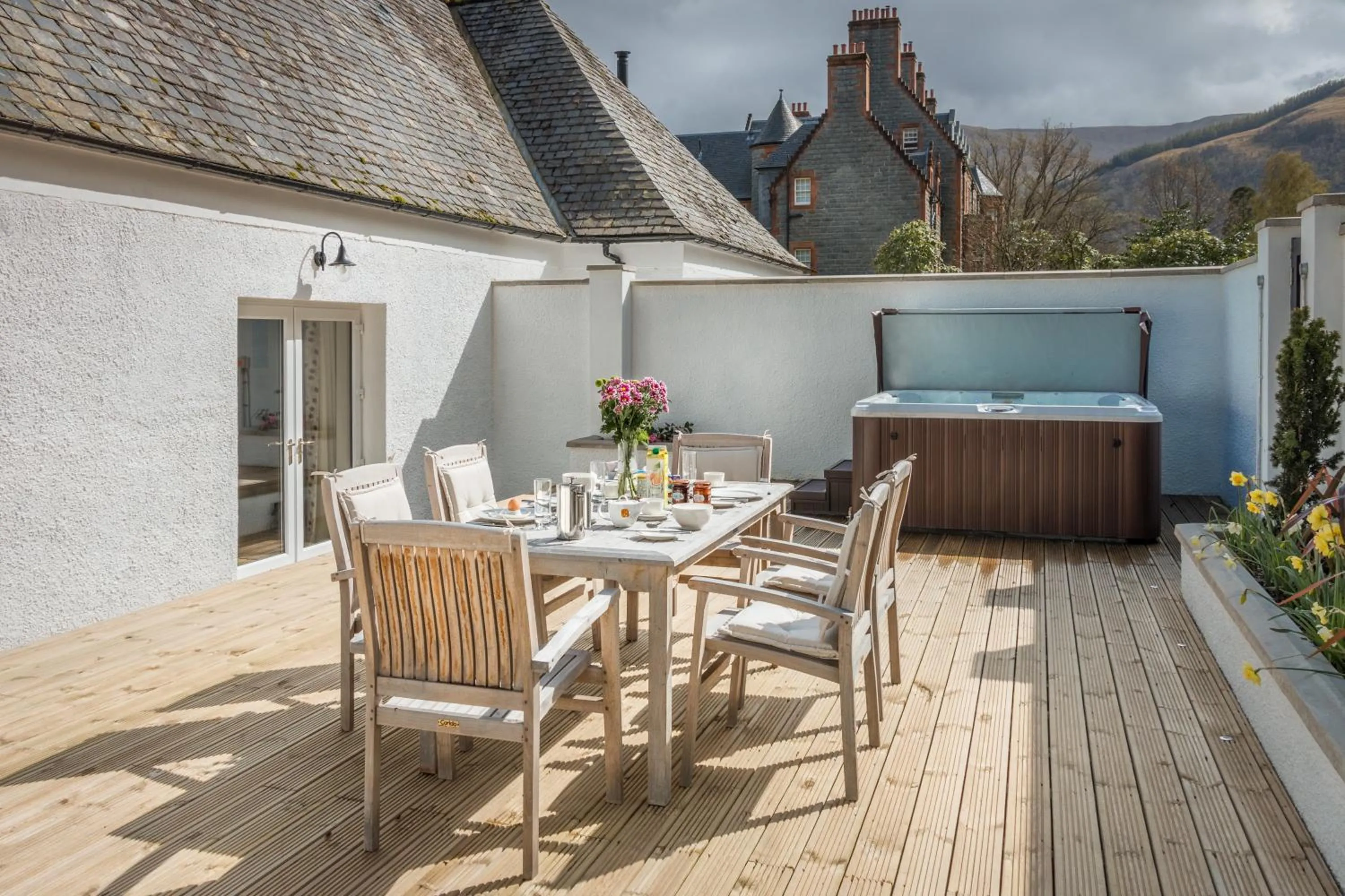 Hot Tub in Glencoe House