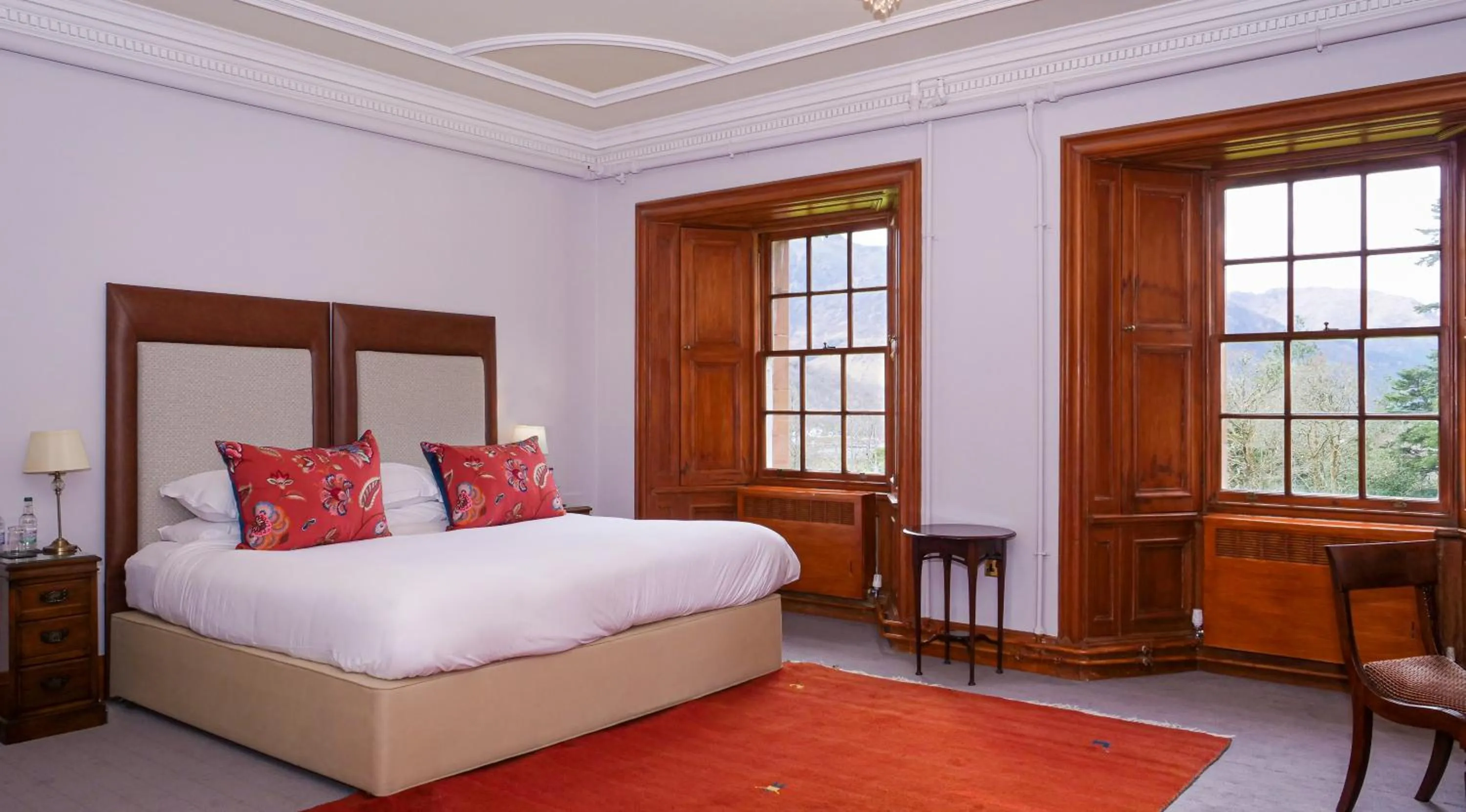 Bedroom, Bed in Glencoe House