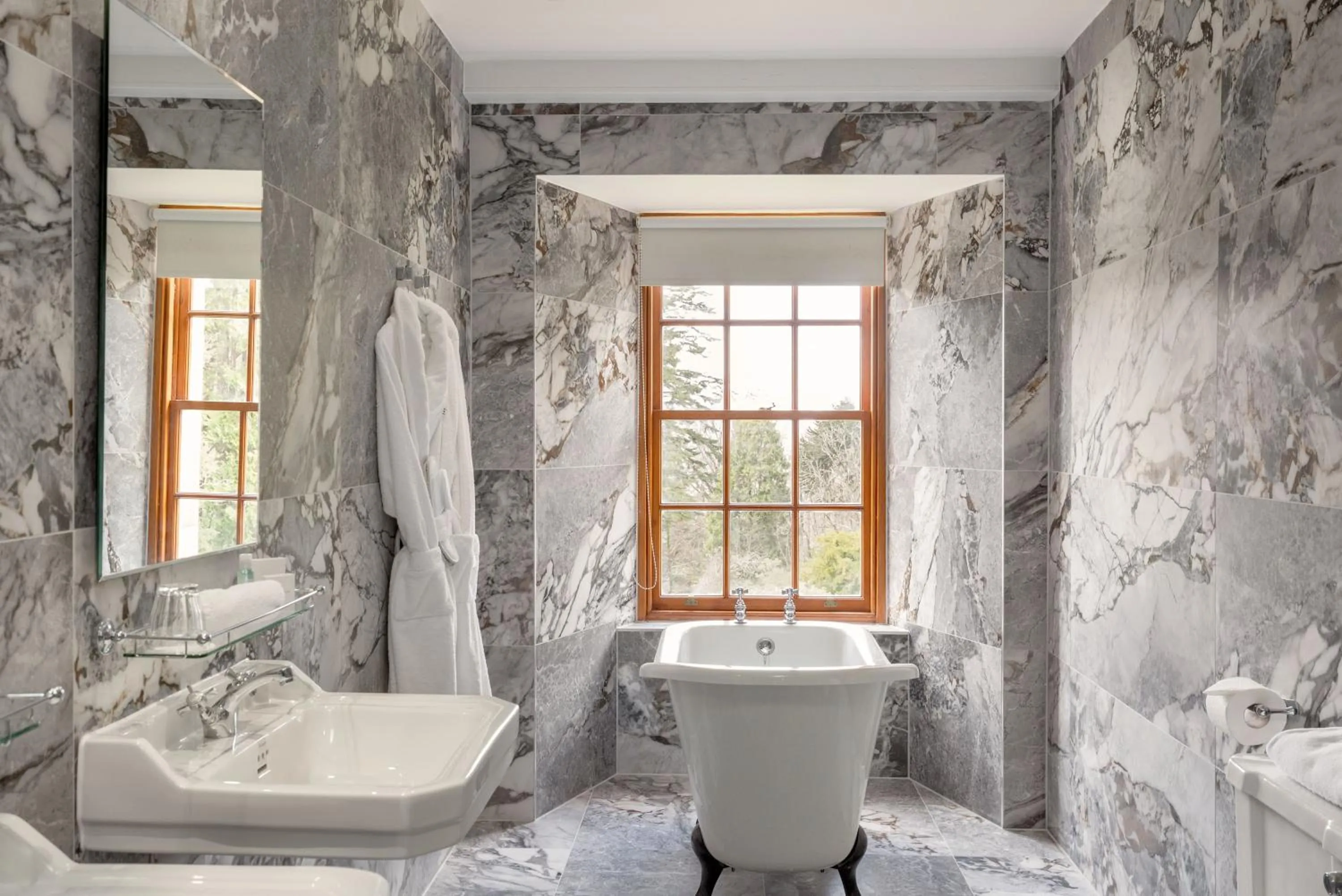 Bathroom in Glencoe House