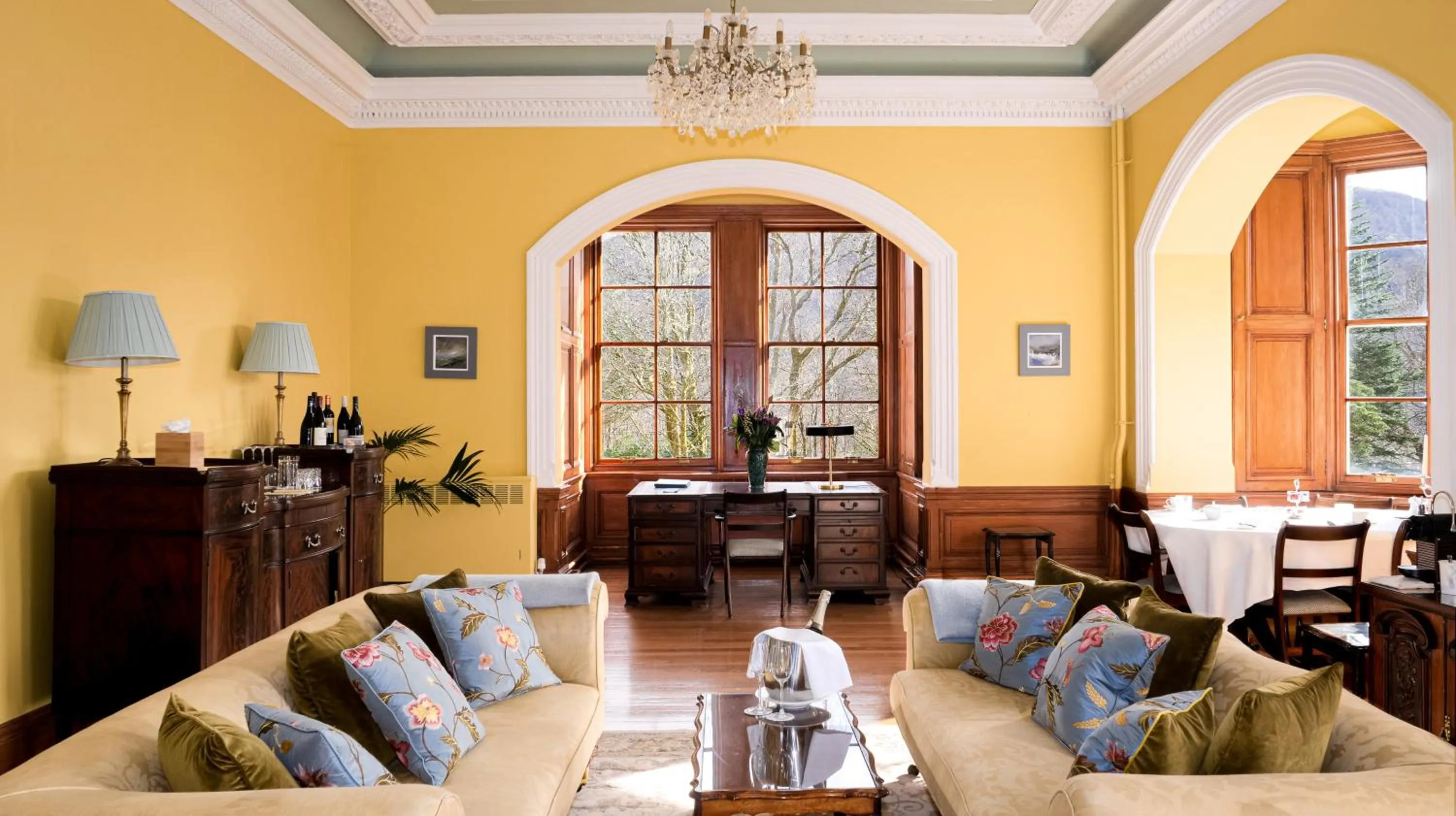 Living room in Glencoe House