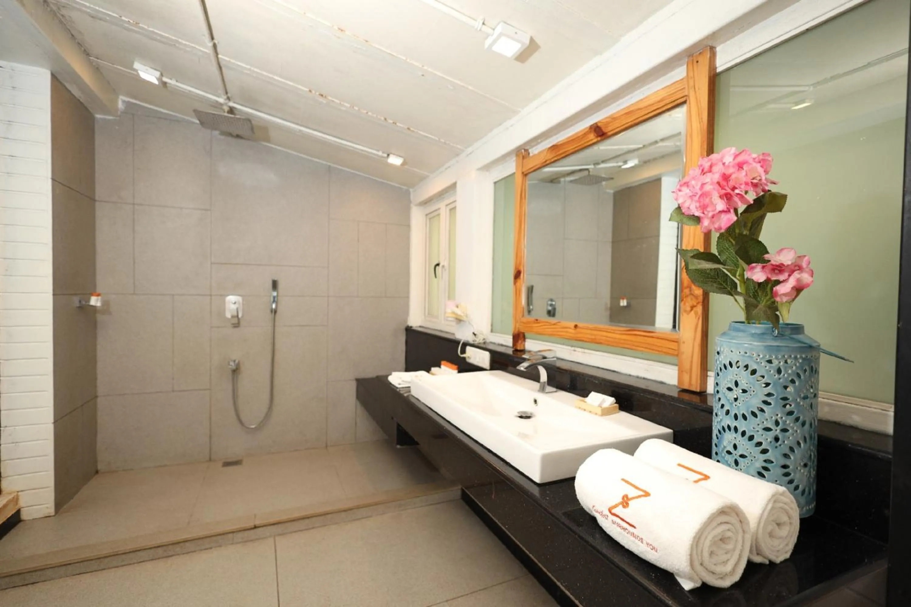 Bathroom in The Tamarind Hotel - A Boutique Heritage Stay, Anjuna - Goa