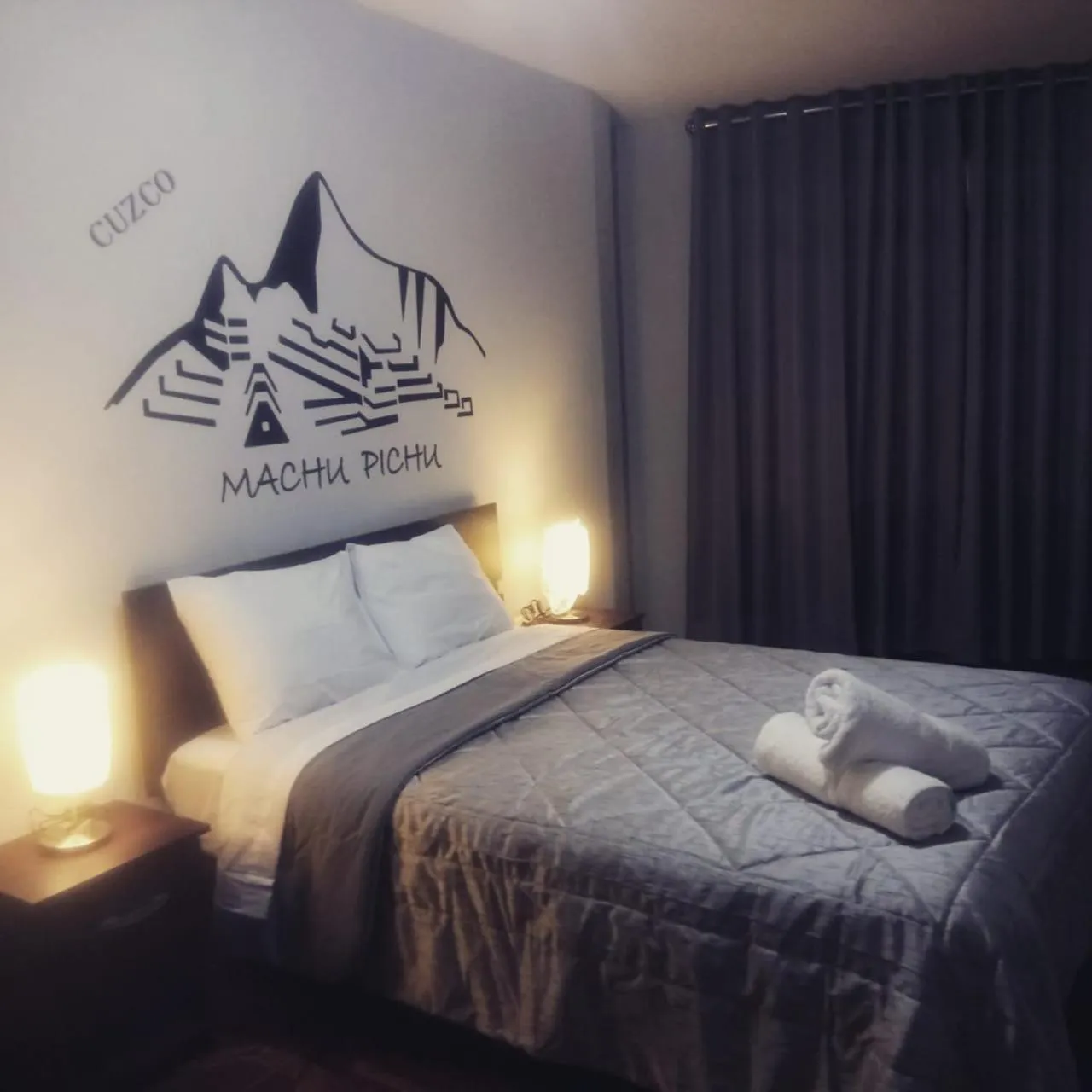 Bedroom, Bed in Lima Airport Tampu